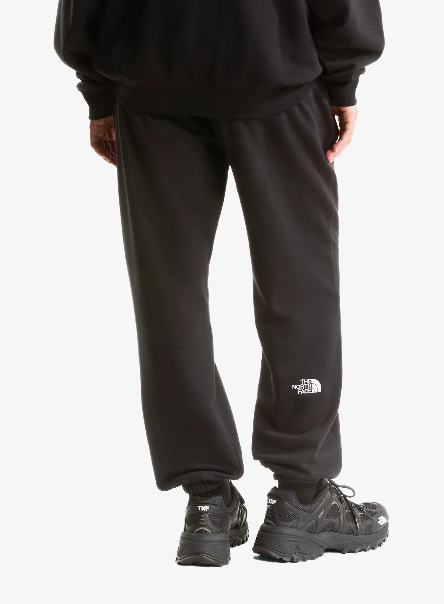 Ženske hlače The North Face Essential Relaxed Straight Jogger - tnf black