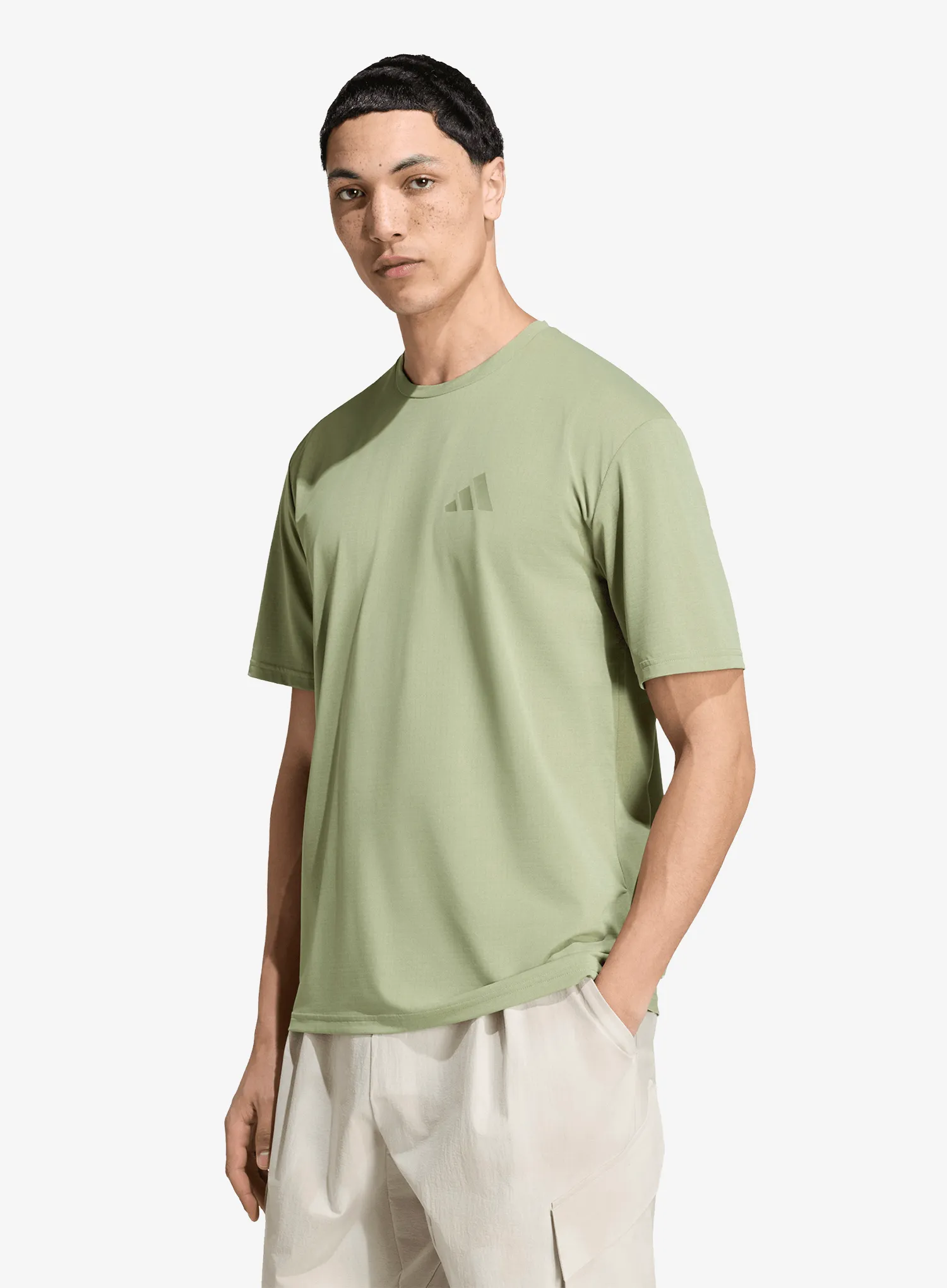 adidasTERREXMultiLogoTechTee_tentgreen_fw26_4069995927194_1_401.webp