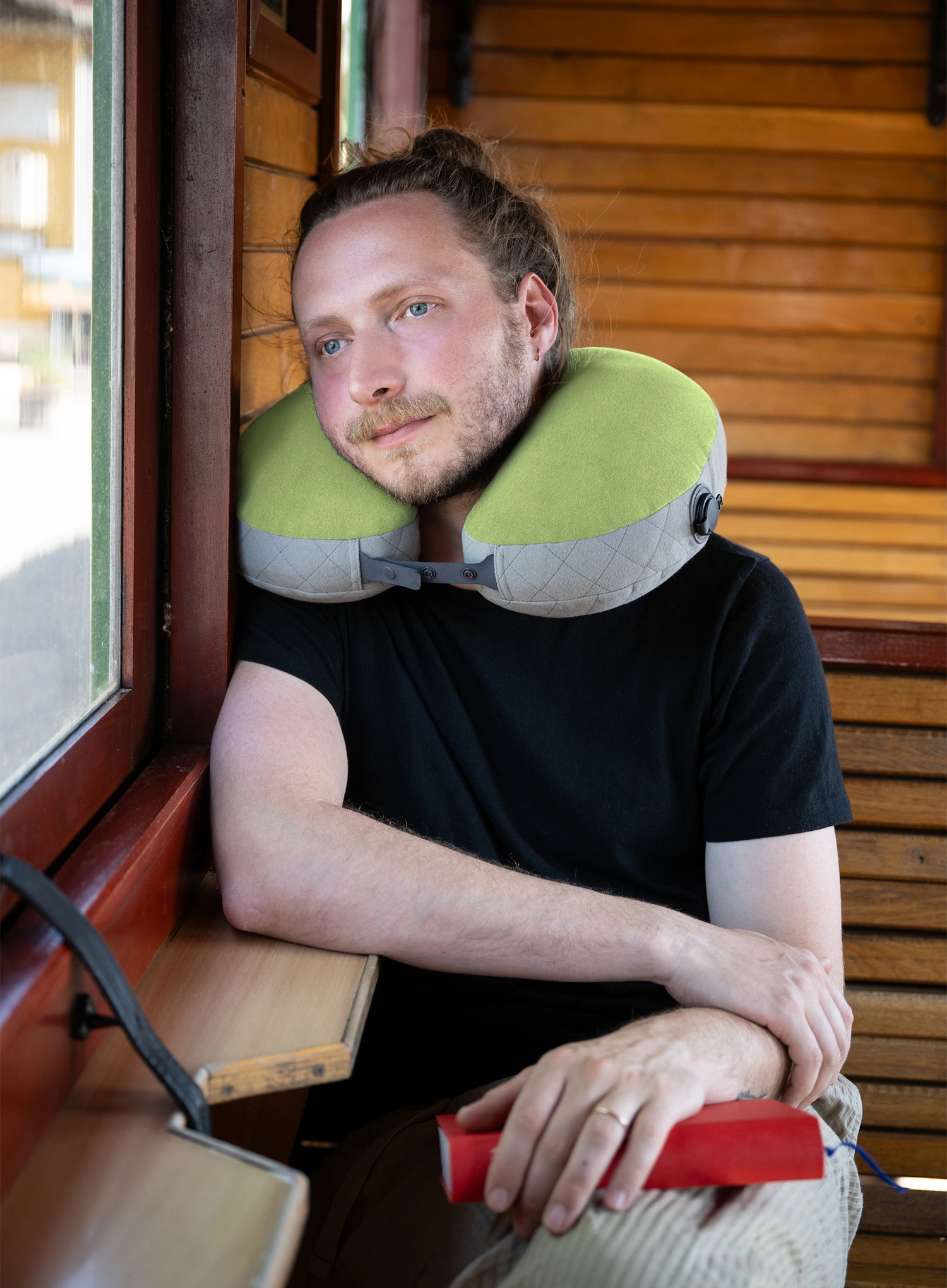 Putni jastuk Cocoon U-Shaped Neck Pillow - wasabi/grey