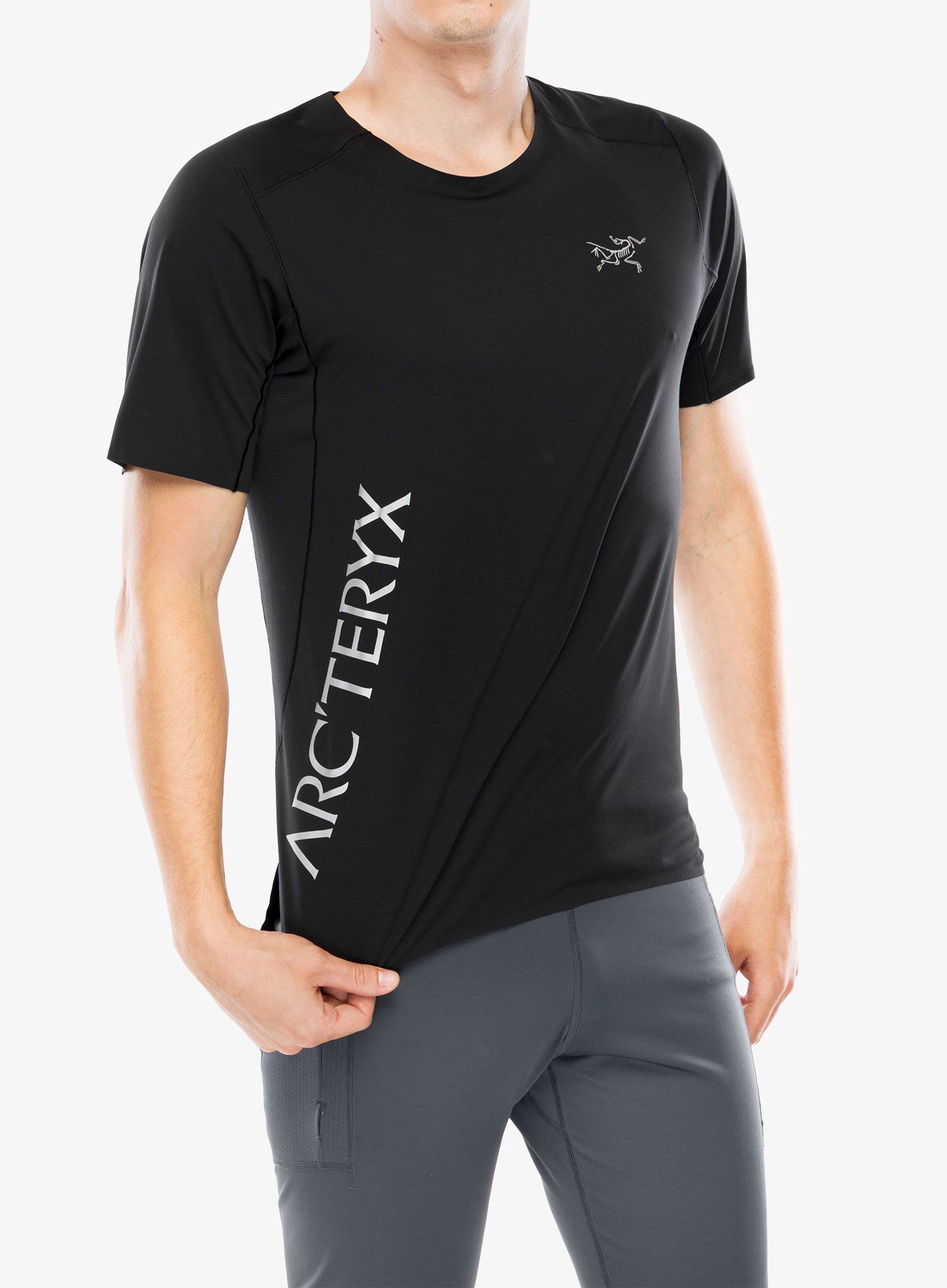 Majica za trčanje Arcteryx Norvan Downword Logo Shirt SS - black