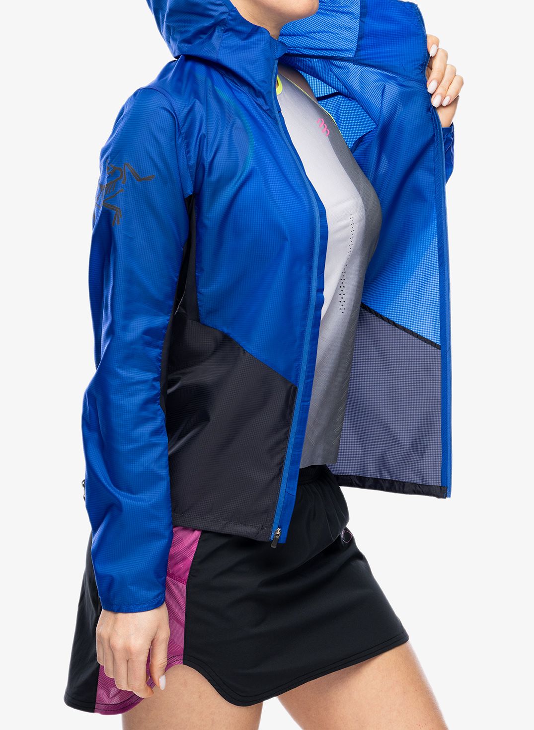 Ženska jakna za trčanje Arcteryx Norvan Windshell Hoody - vitality/black sapphire
