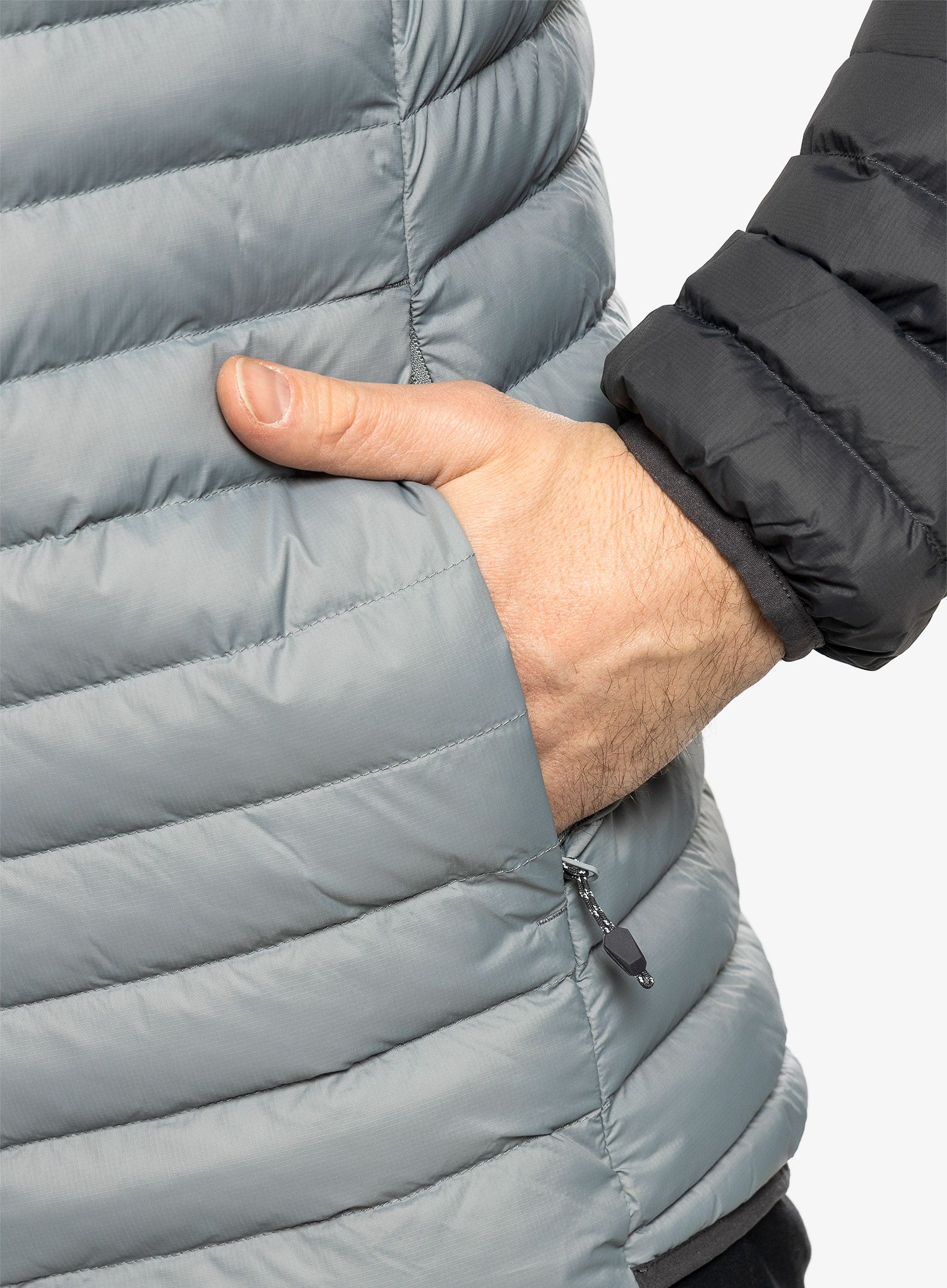Jakna s postavom Berghaus Vaskye Jacket - monument/grey