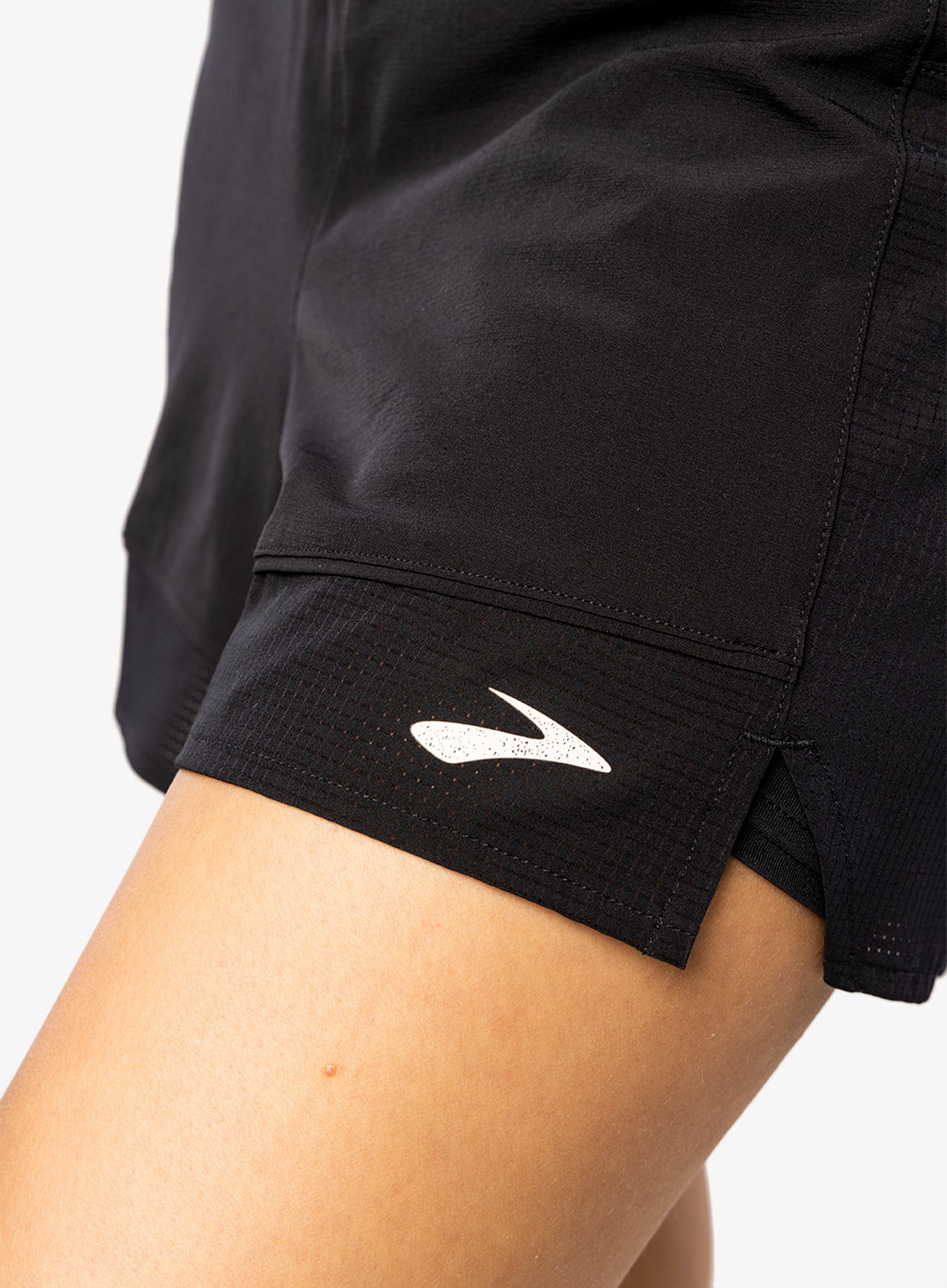 Ženske kratke hlače za trčanje Brooks High Point 3 2-in-1 Short - black