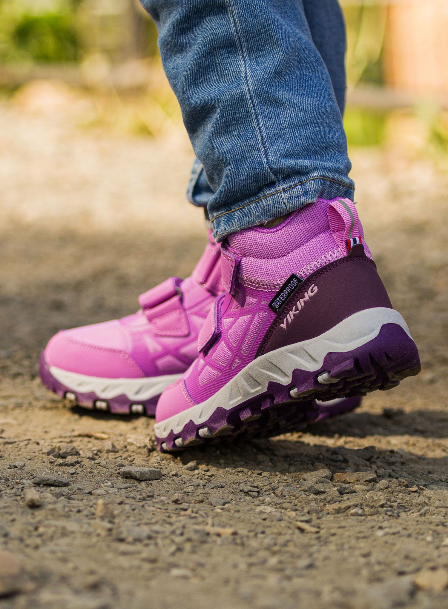 Dječje cipele Viking Track Mid WP 2V - purple/purple