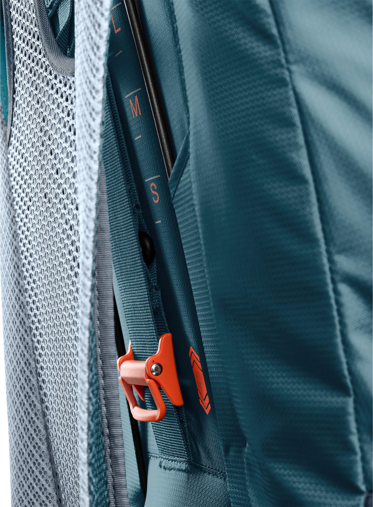 Trekking ruksak Deuter Futura Air Trek 60 + 10 - atlantic/ink