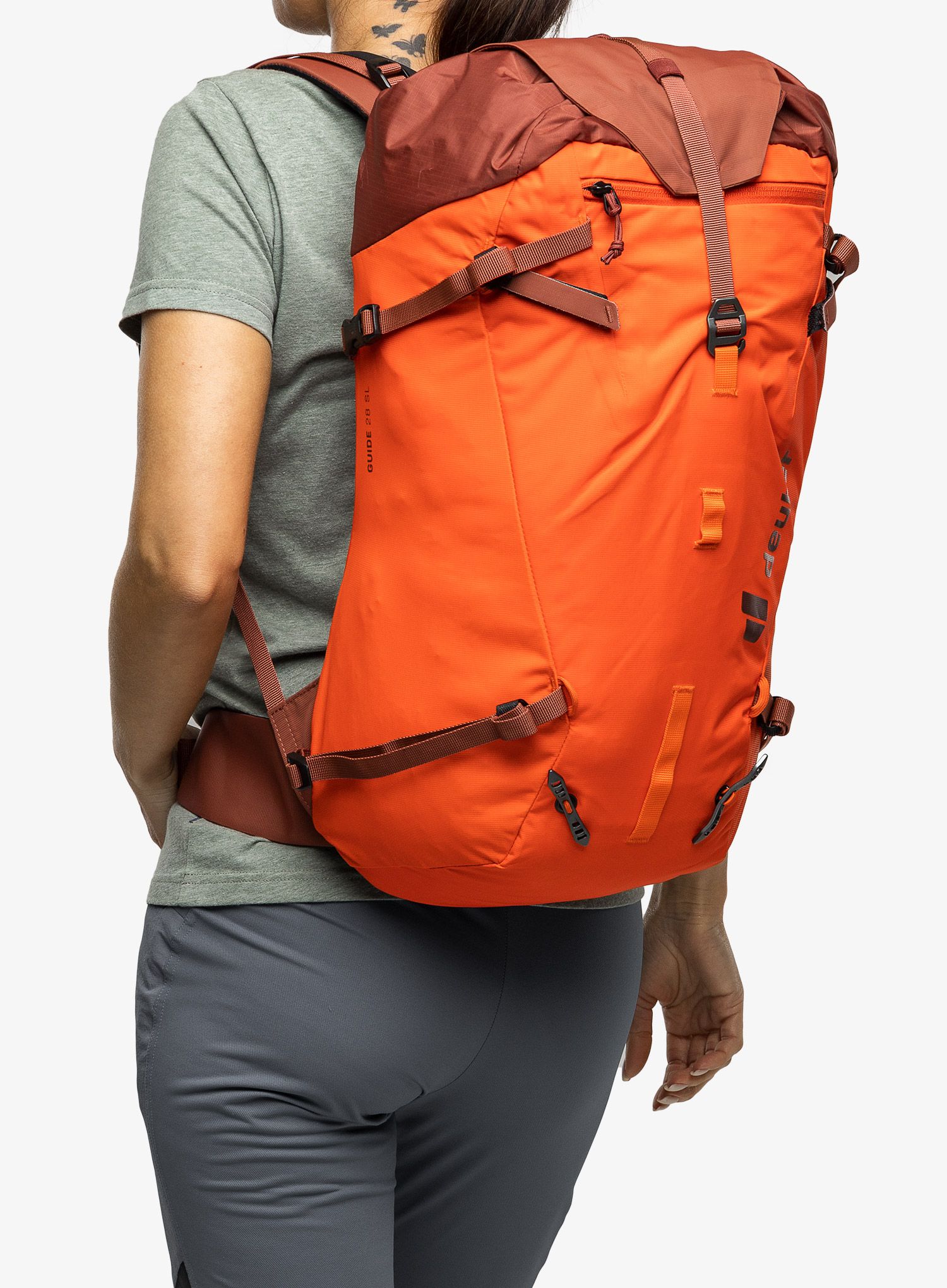Ženski planinarski ruksak Deuter Guide 28 SL - papaya/redwood
