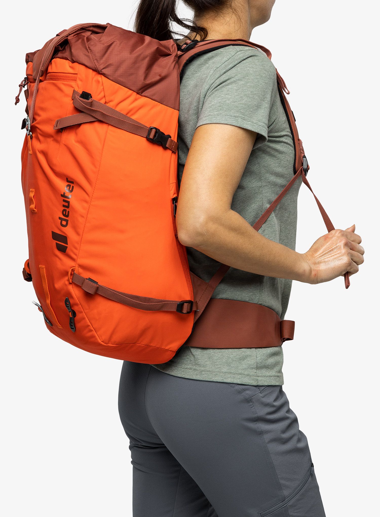 Ženski planinarski ruksak Deuter Guide 28 SL - papaya/redwood