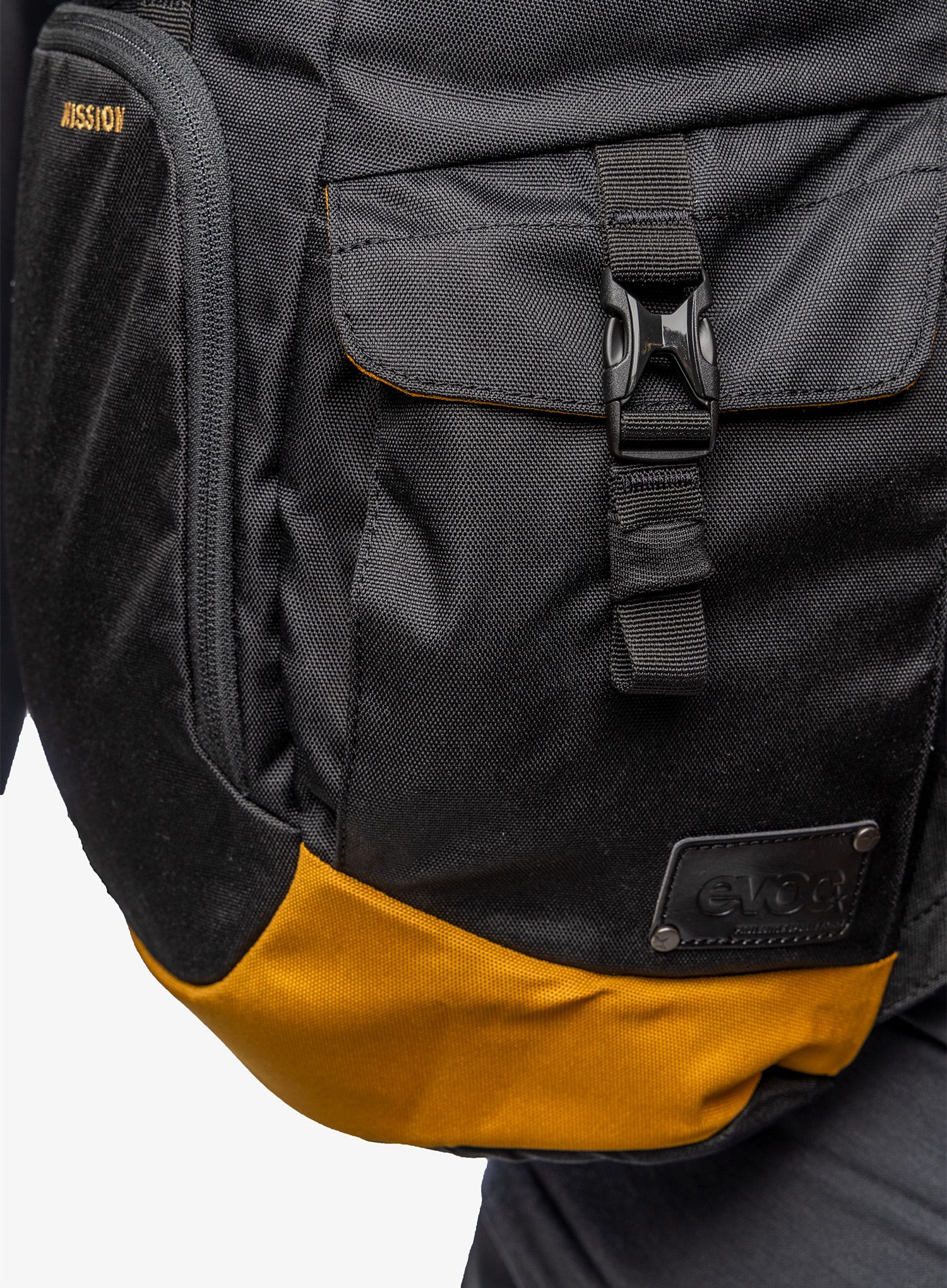 Urbani ruksak Evoc Mission 22 - black
