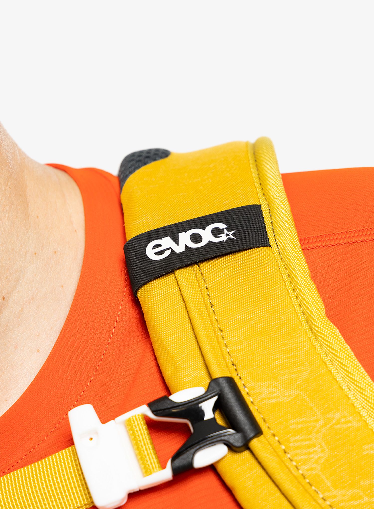 Ruksak enduro Evoc Trail Pro 26 - curry/denim