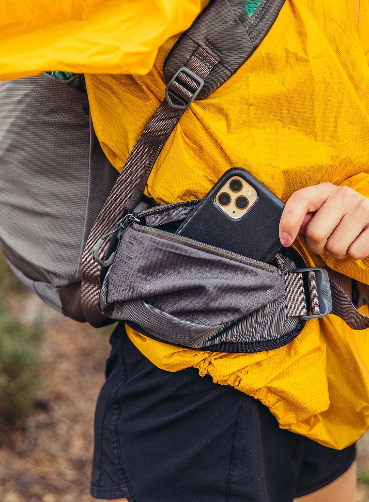 Ženski trekking ruksak Gregory Jade 28 - mist grey