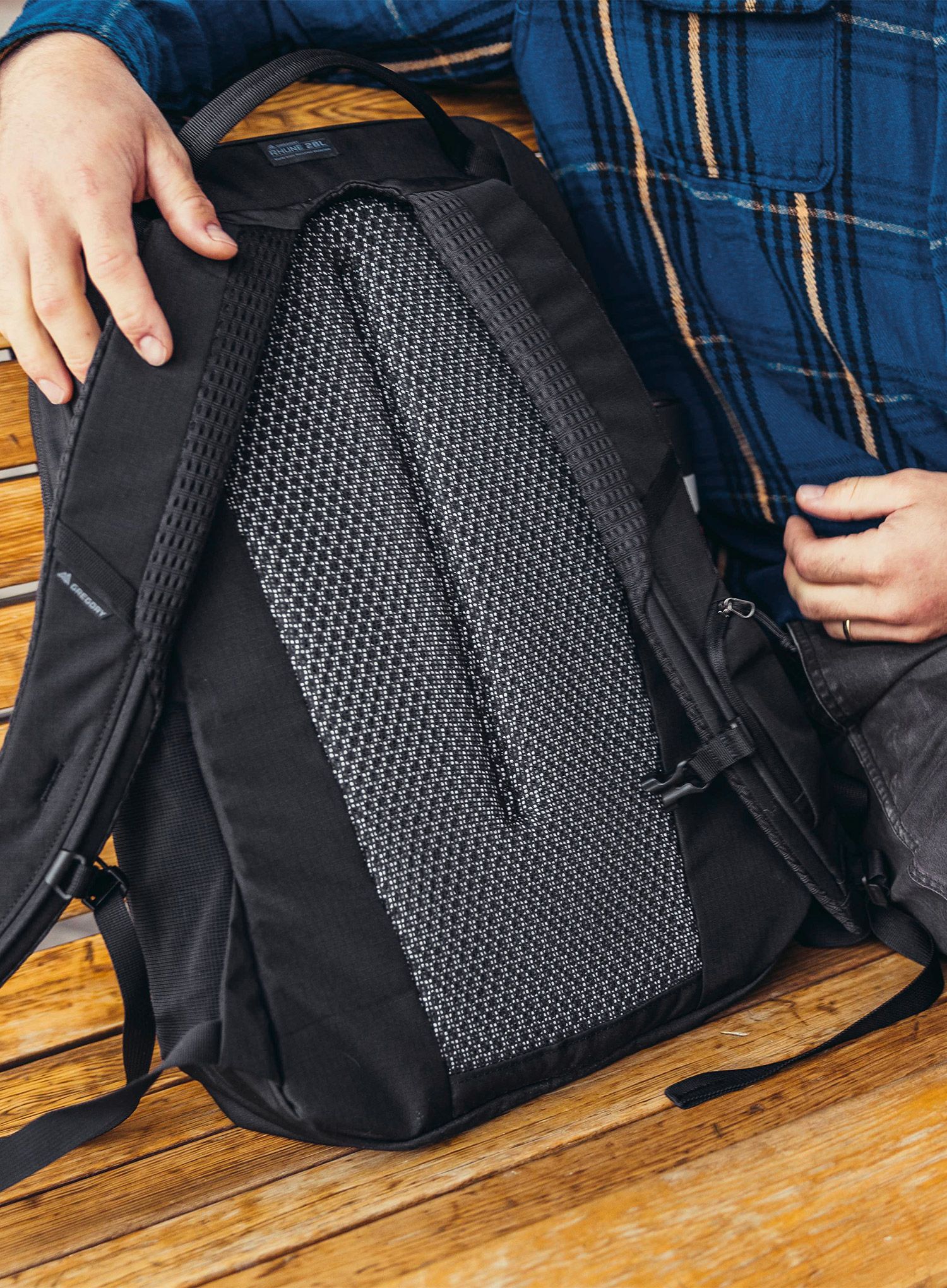 Ruksak za laptop Gregory Rhune 28 - carbon black
