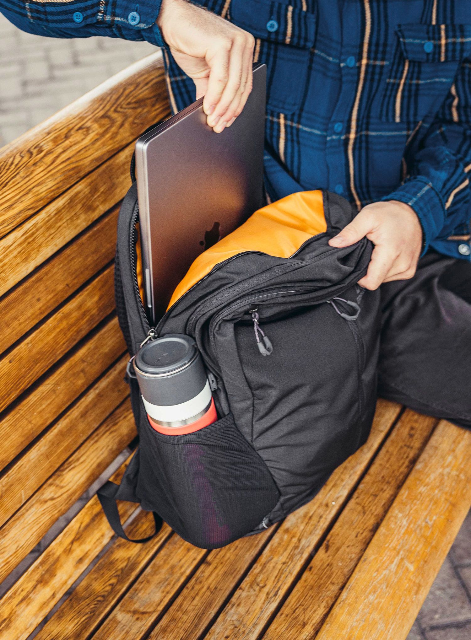 Ruksak za laptop Gregory Rhune 28 - carbon black