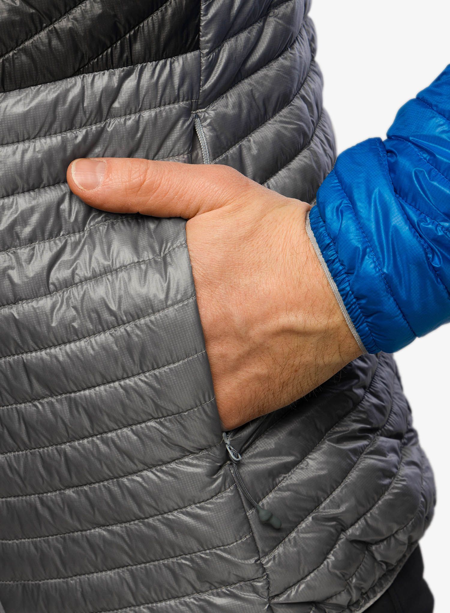 Jakna s postavom Haglofs L.I.M Mimic Hood - concrete/magnetite