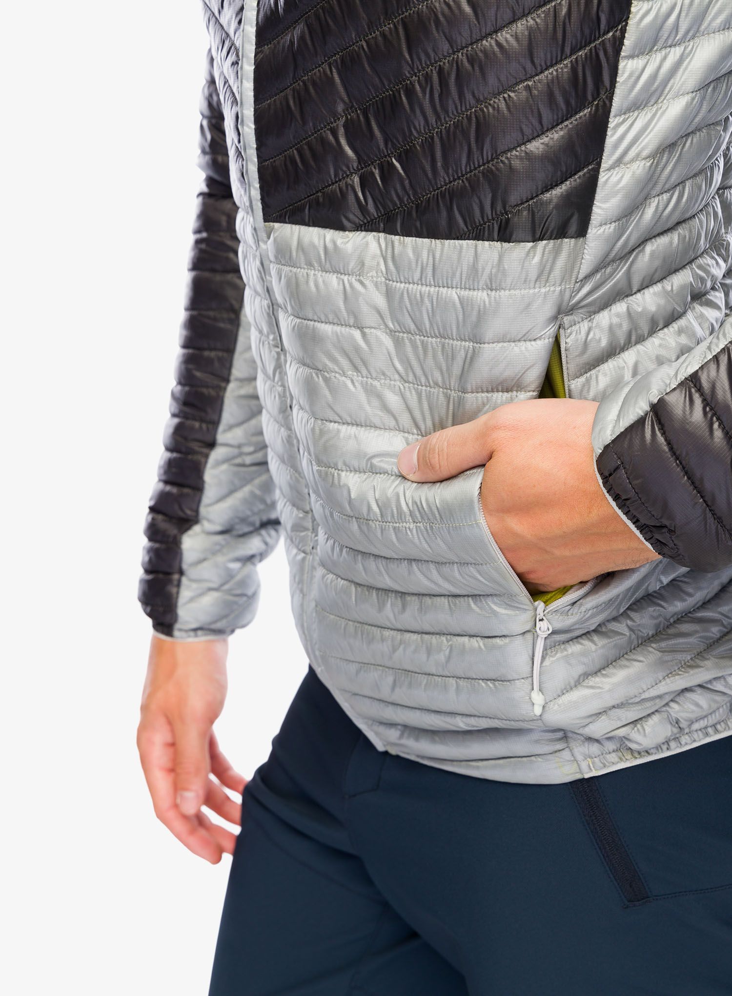 Jakna s postavom Haglofs L.I.M. Mimic Hood