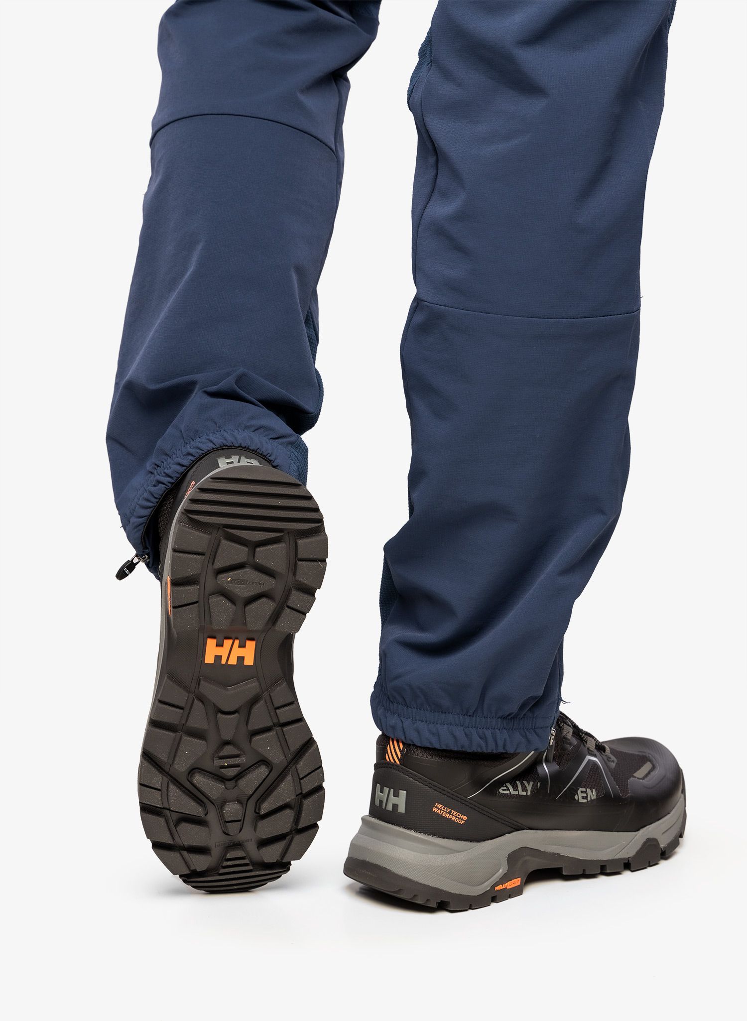 Ženske planinarske cipele Helly Hansen Cascade Mid HT - black/bright bloom
