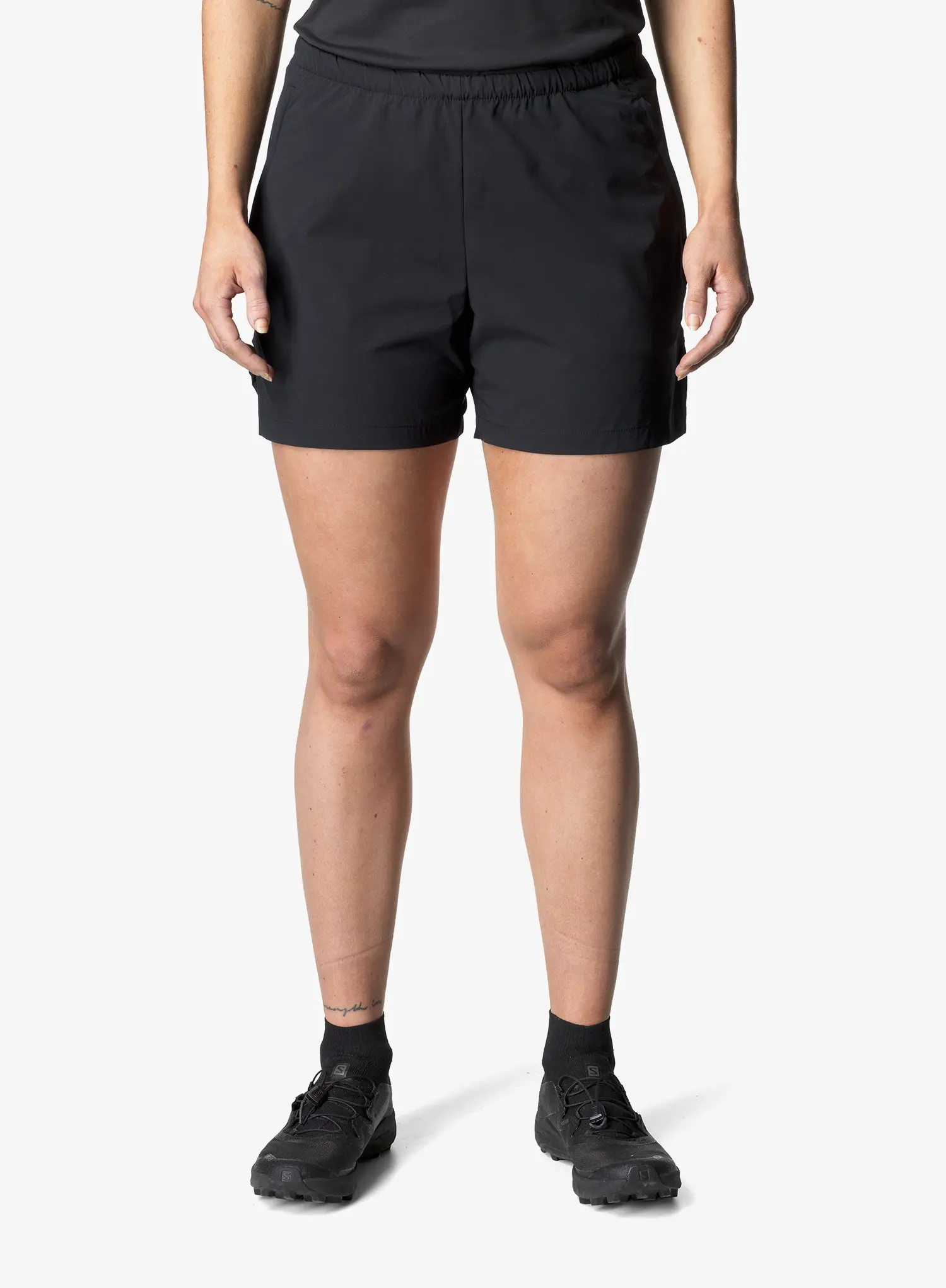 Ženske kratke hlače za trčanje Houdini Pace Light Shorts - true blk