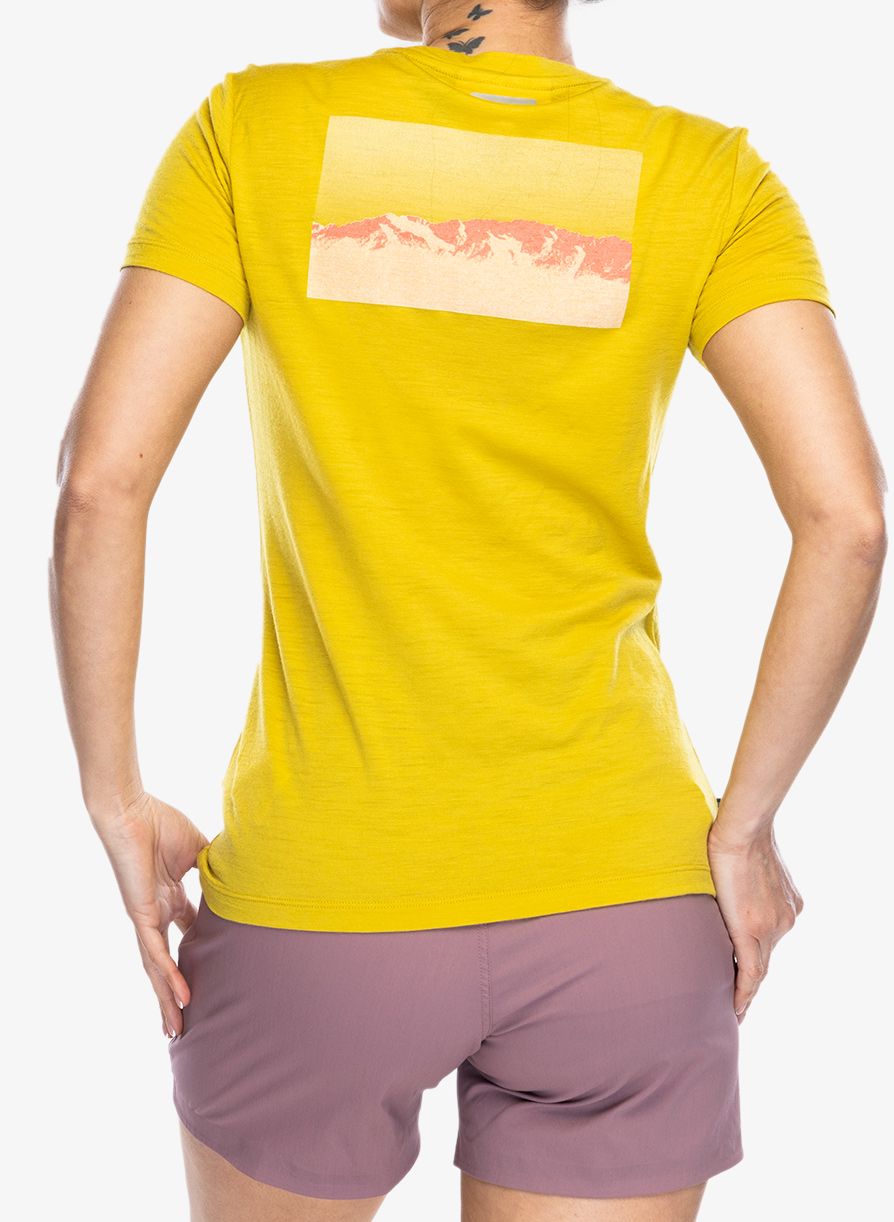 Ženska majica Icebreaker Merino 150 Tech Lite III SS Tee Natural Run Club 2.0 - lux