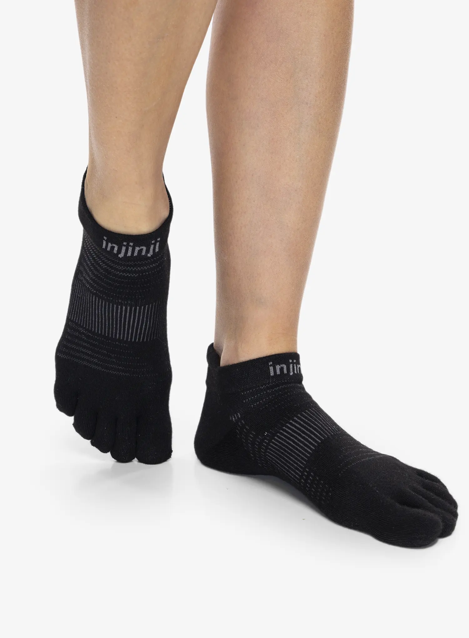 Čarape za trčanje Injinji Run Lightweight No-Show - black