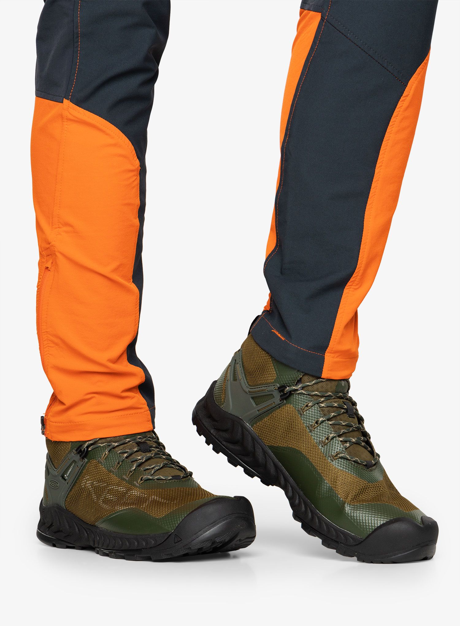 Muške planinarske cipele Keen Nxis Evo Mid WP - forest/olive