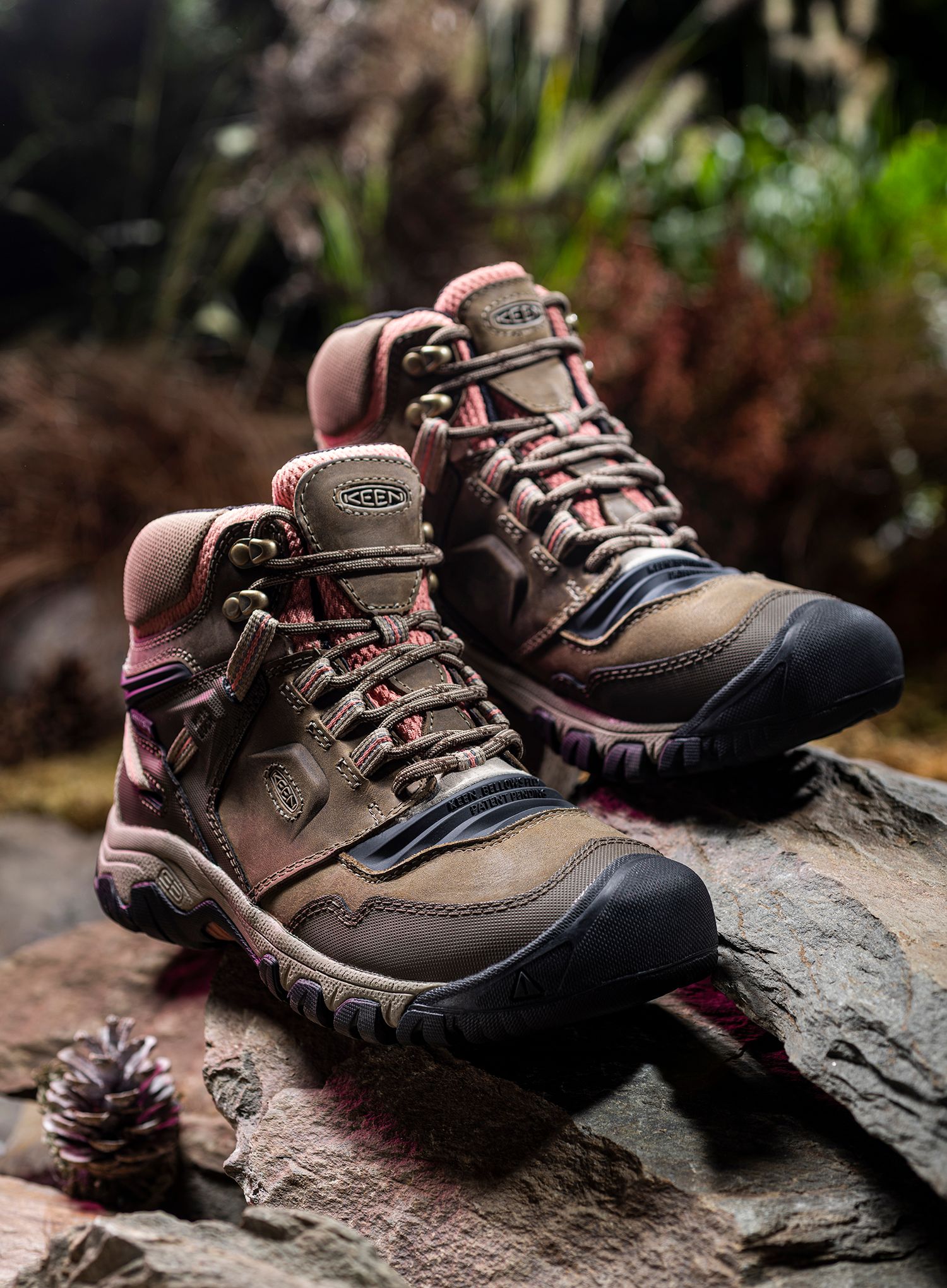 Ženske planinarske cipele Keen Ridge Flex Mid WP - timberwolf/brick dust