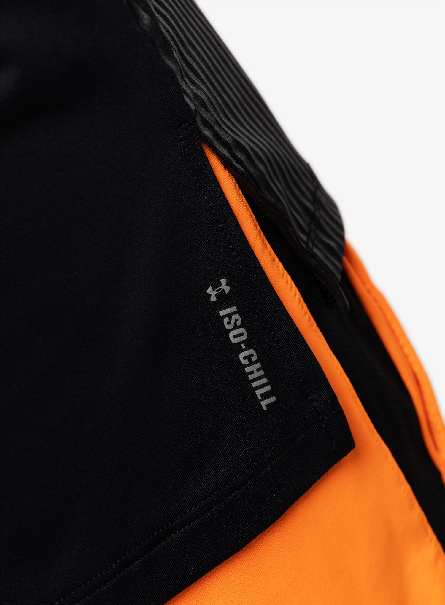 Majica za trčanje Under Armour Iso-Chill Laser Heat SS - black/black/reflective