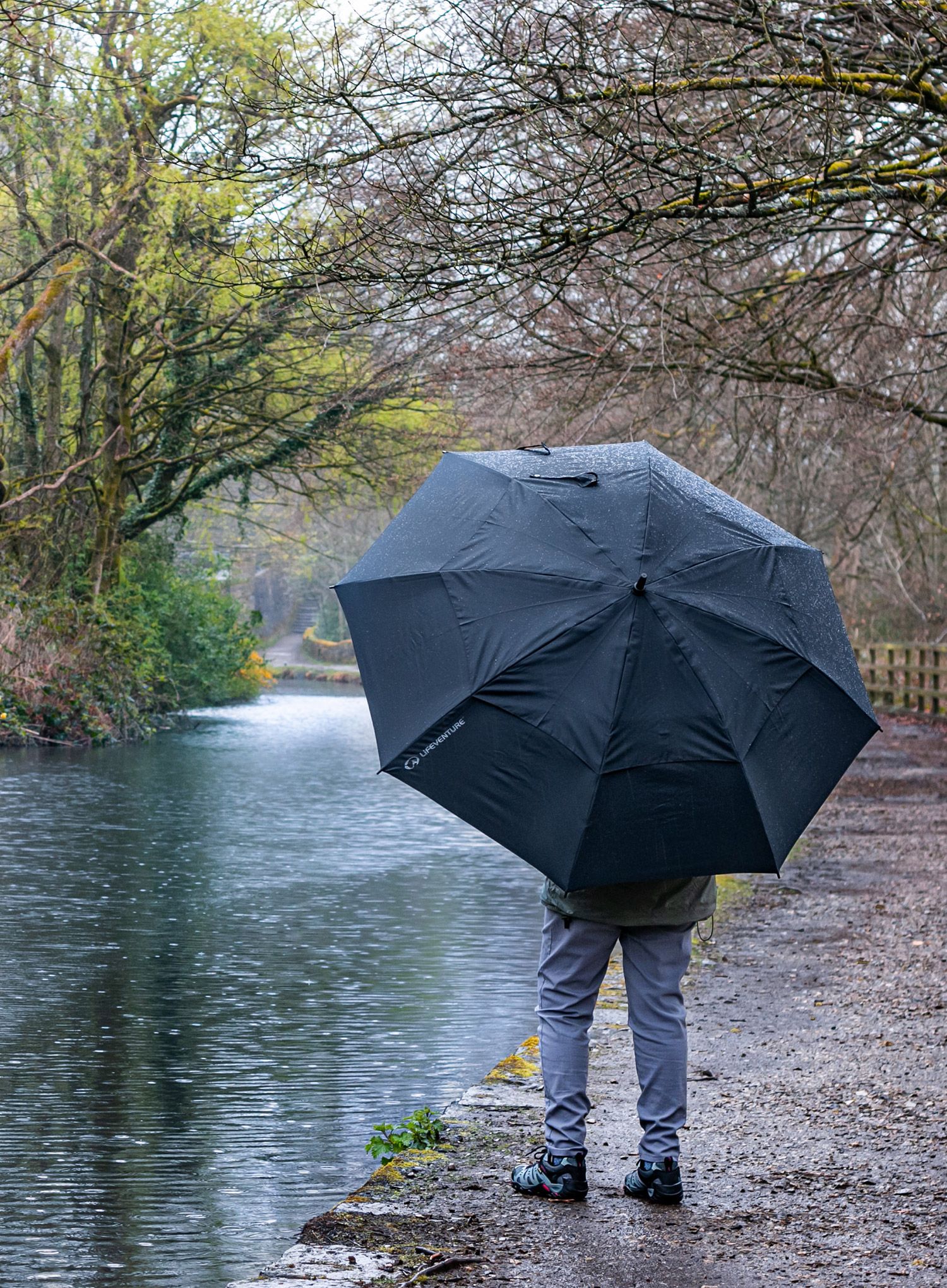 Kišobran Lifeventure XL Trek Umbrella - black