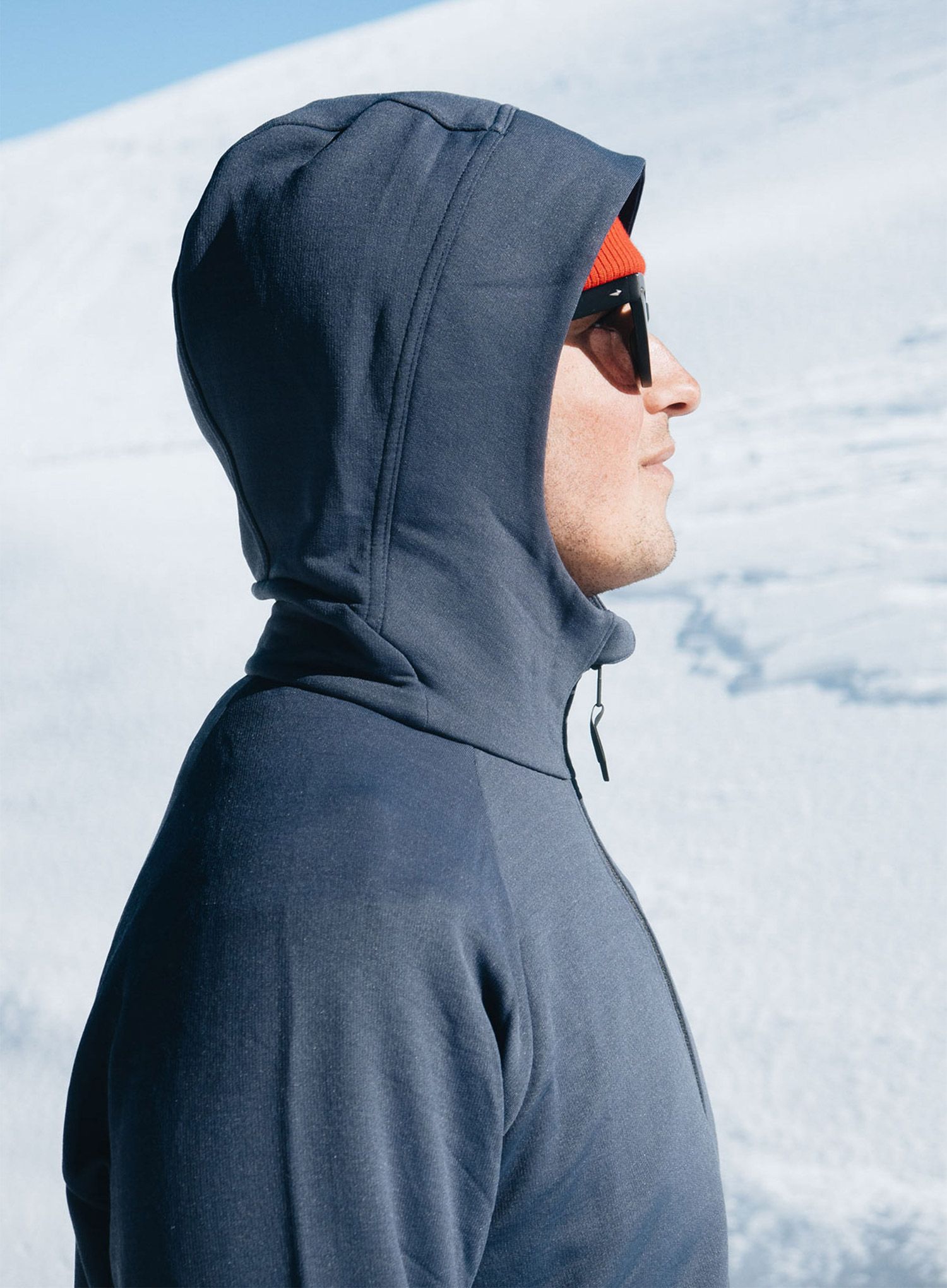 Majica s kapuljačom Mons Royale Nevis Merino Fleece Hood - midnight