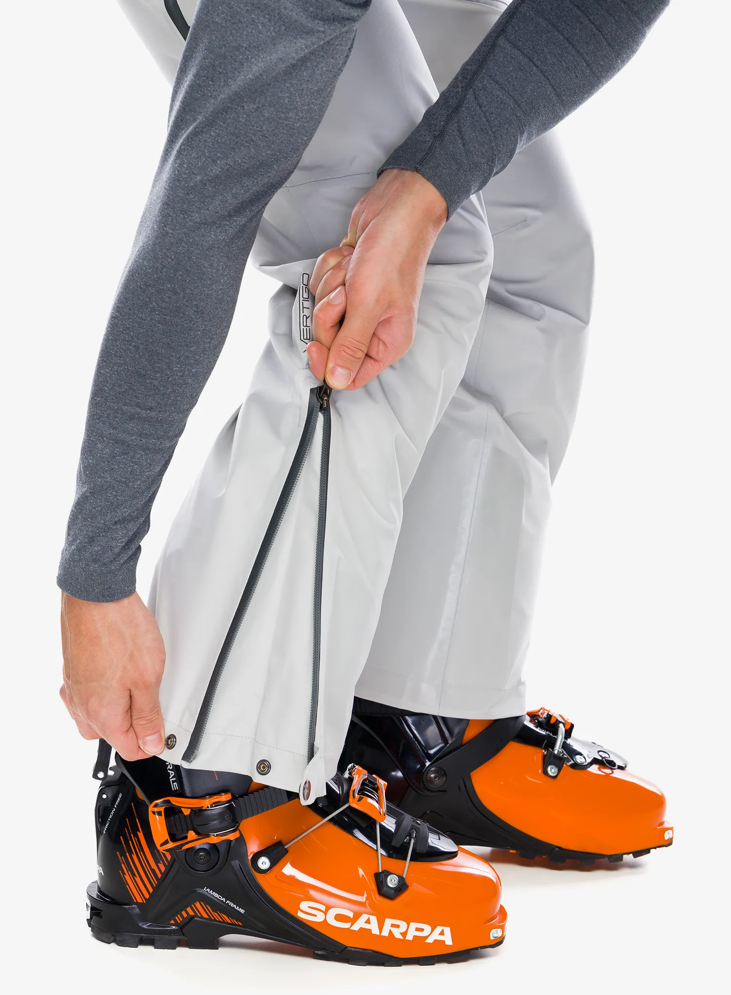 GORE-TEX hlače Montura Line Pants - quiet grey