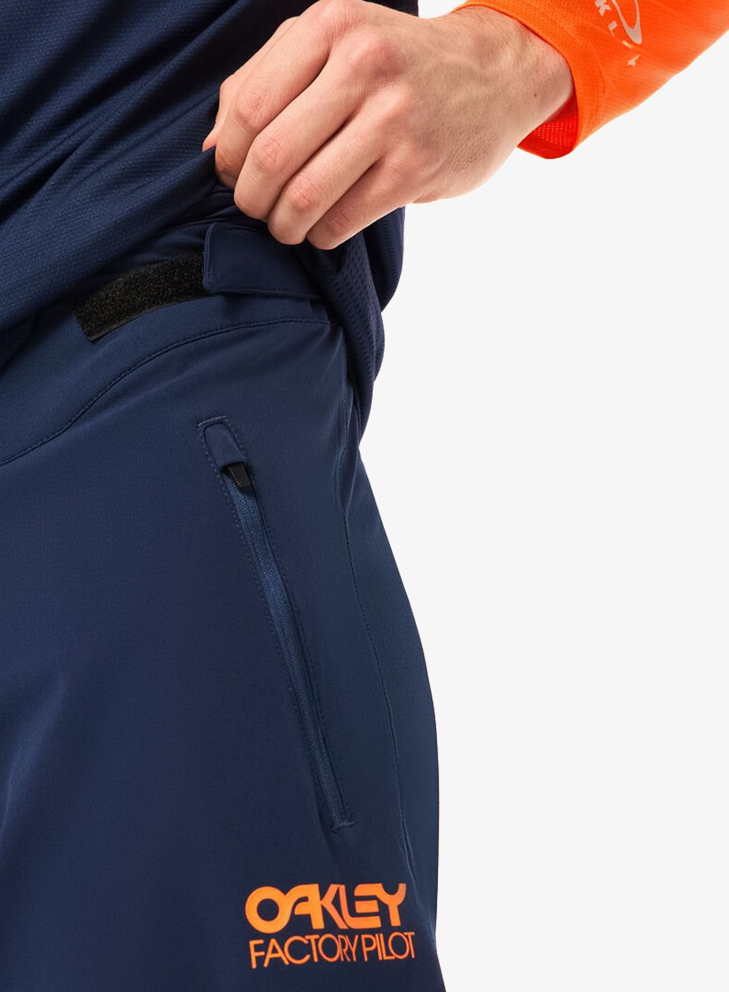 Biciklističke kratke hlače Oakley Factory Pilot Lite Short - team navy