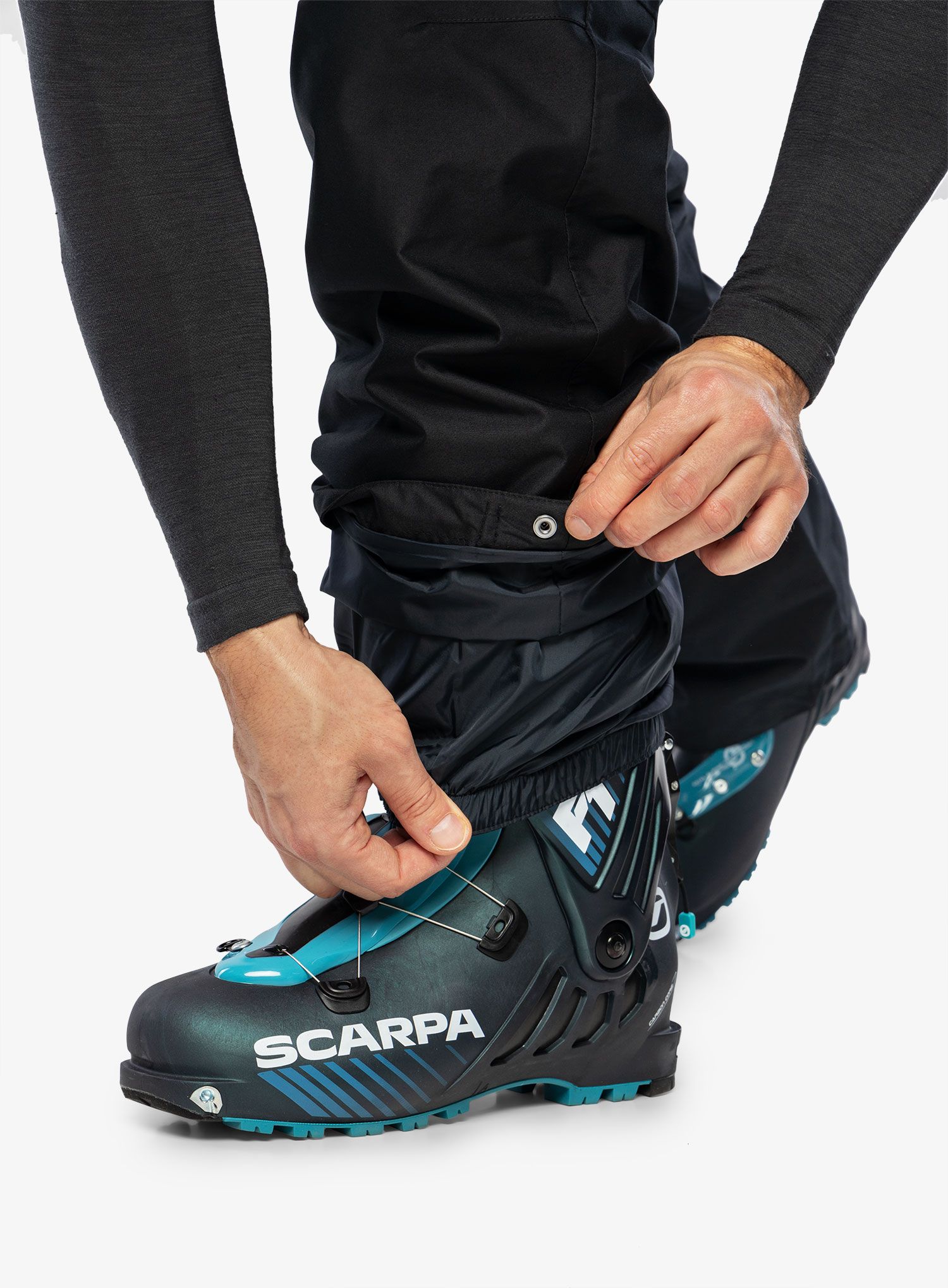 Skijaške hlače Oakley Pivot Cargo Shell Pant - blackout