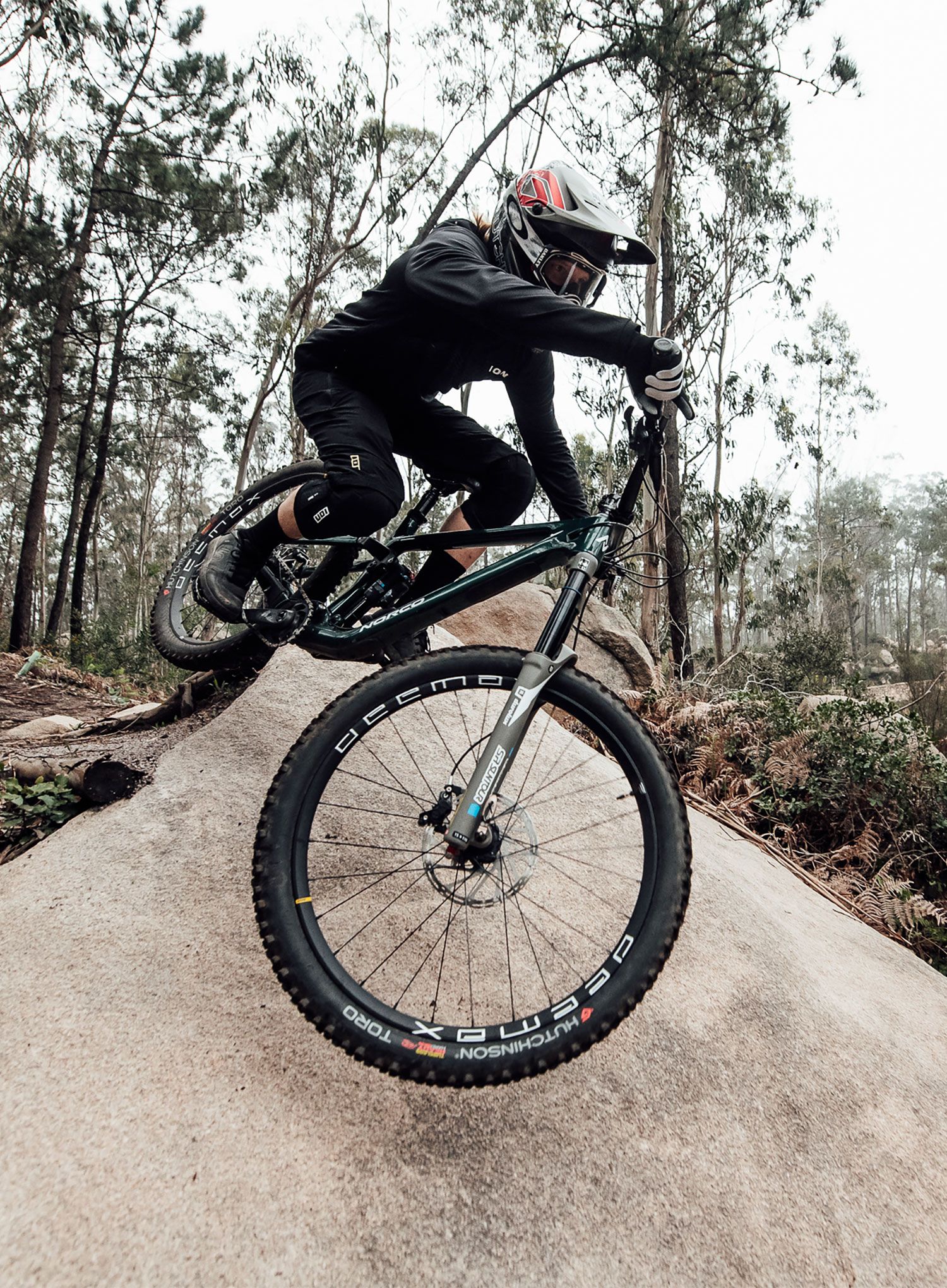 Štitnici za koljena enduro ION K-Lite  - black