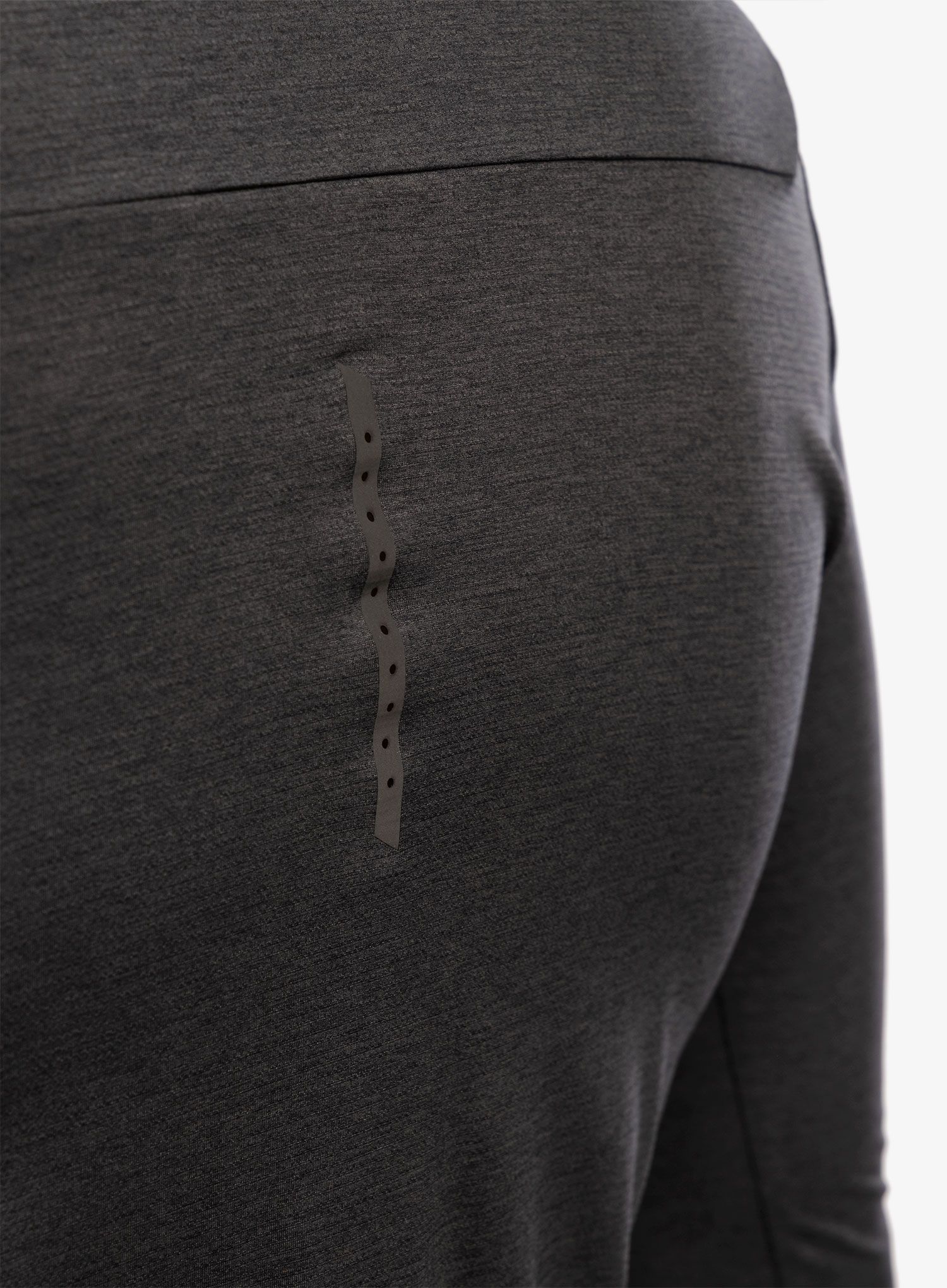 Dukserica za trčanje On Performance Long-T - black