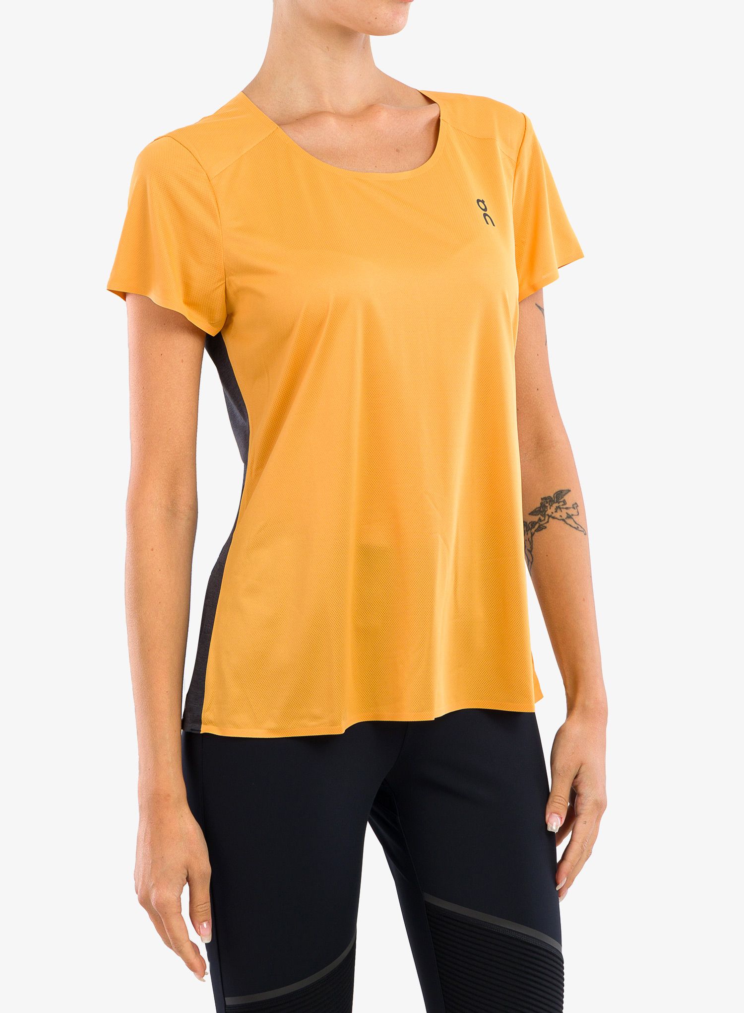 Ženska majica za trčanje On Performance-T - mango/black