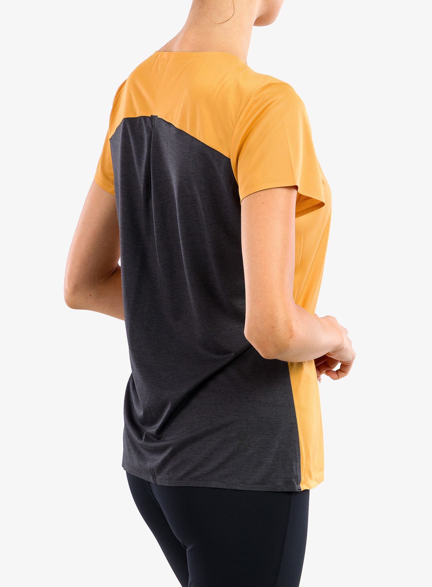 Ženska majica za trčanje On Performance-T - mango/black