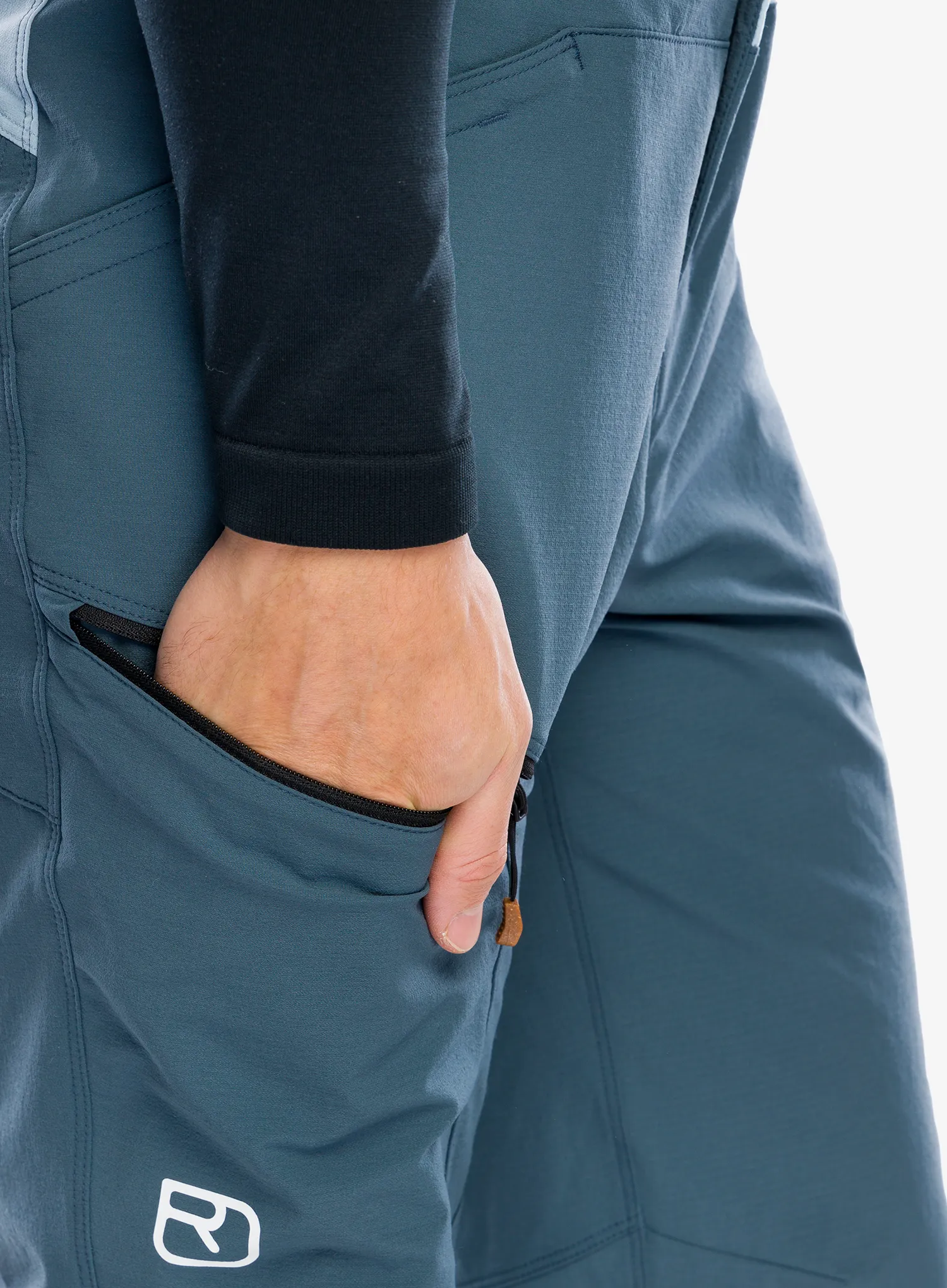 Softshell hlače Ortovox Mondeval Pants - dark arctic grey