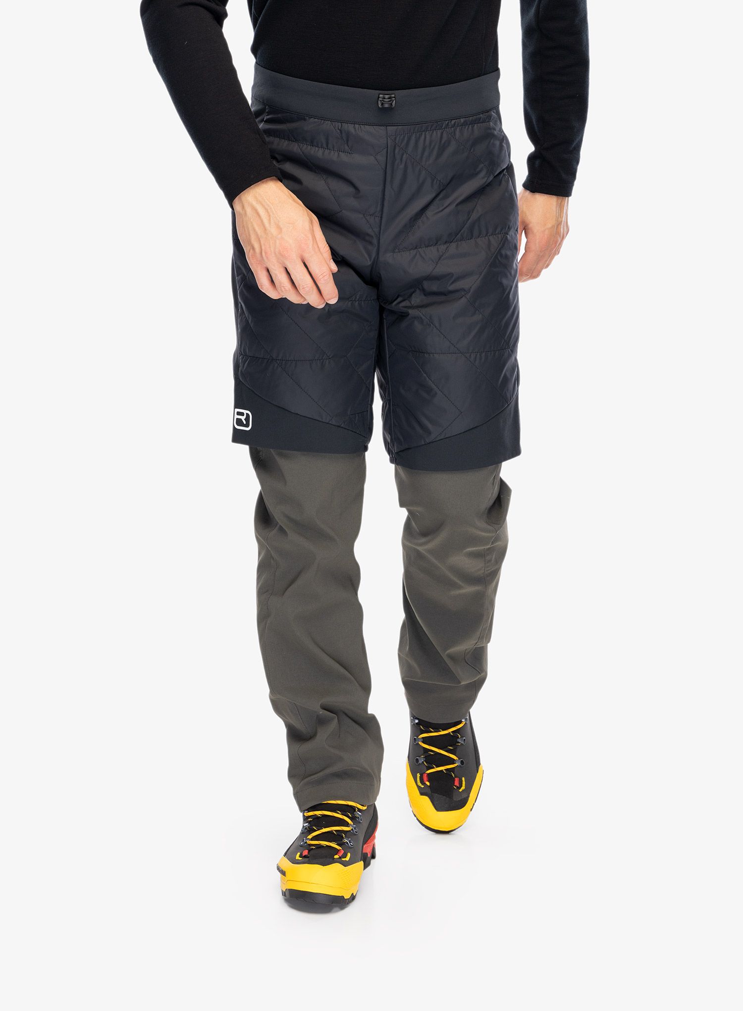 Kratke hlače s postavom Ortovox Swisswool Piz Boe Shorts - black raven