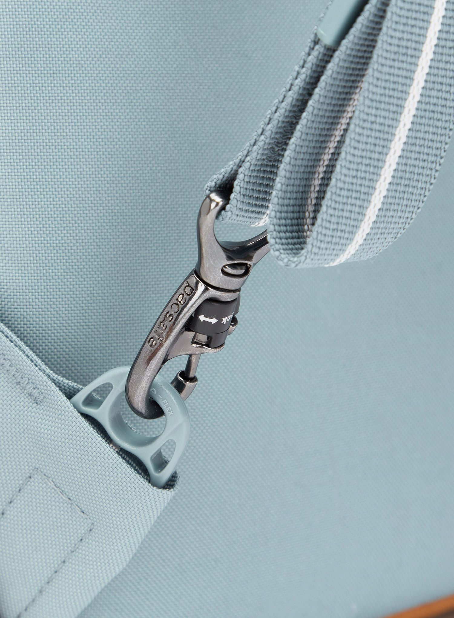 Urbani ruksak Pacsafe GO 25 L Backpack - fresh mint