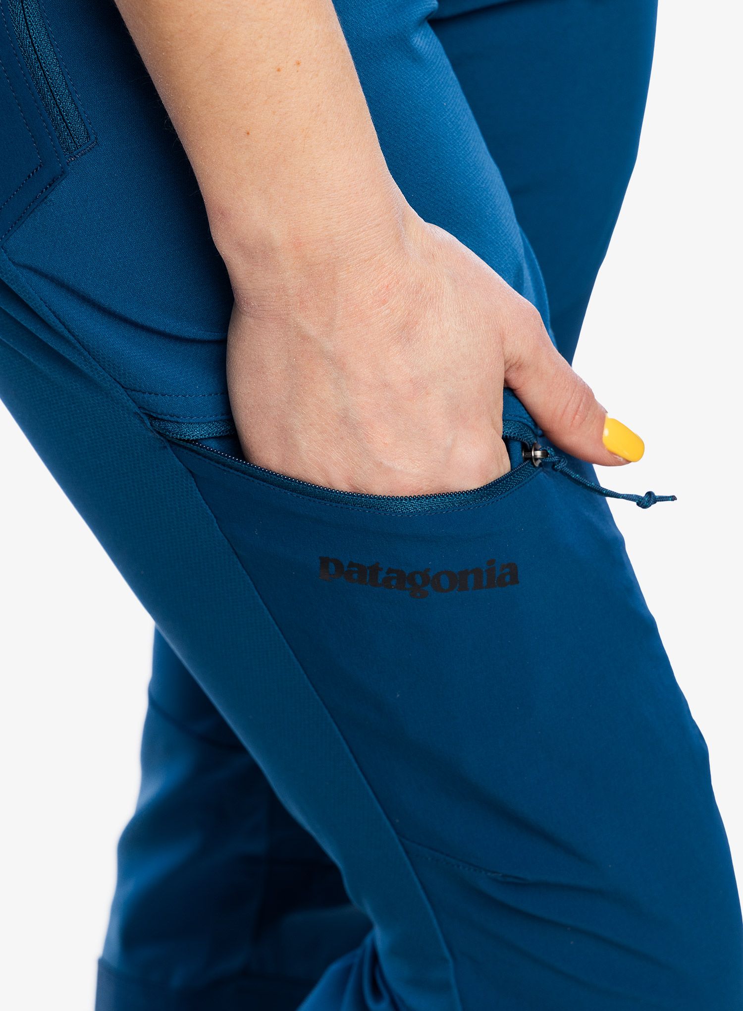 Ženske softshell hlače Patagonia Altvia Alpine Pants - lagom blue