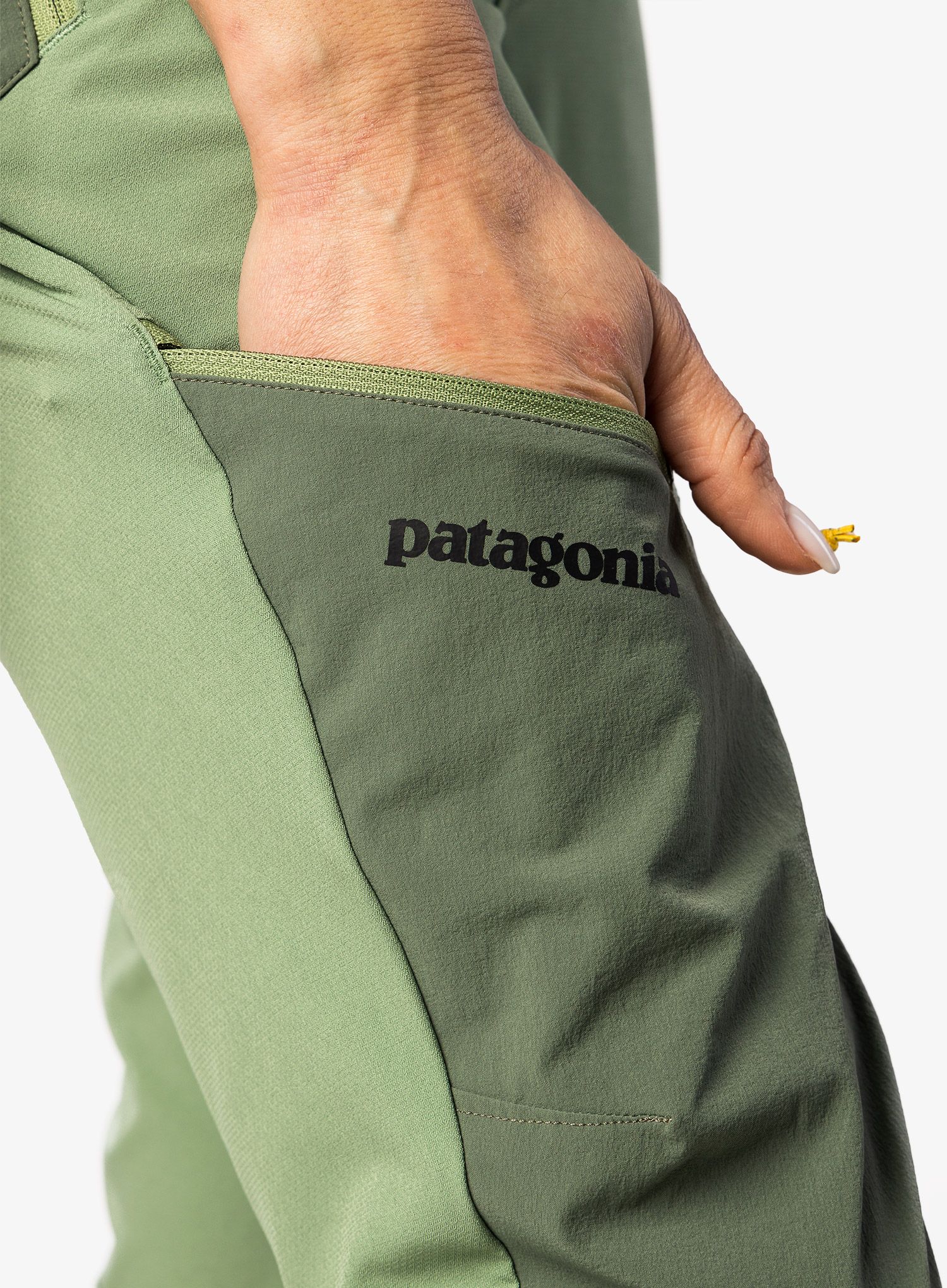 Ženske trekking hlače Patagonia Altvia Alpine Pants - sedge green