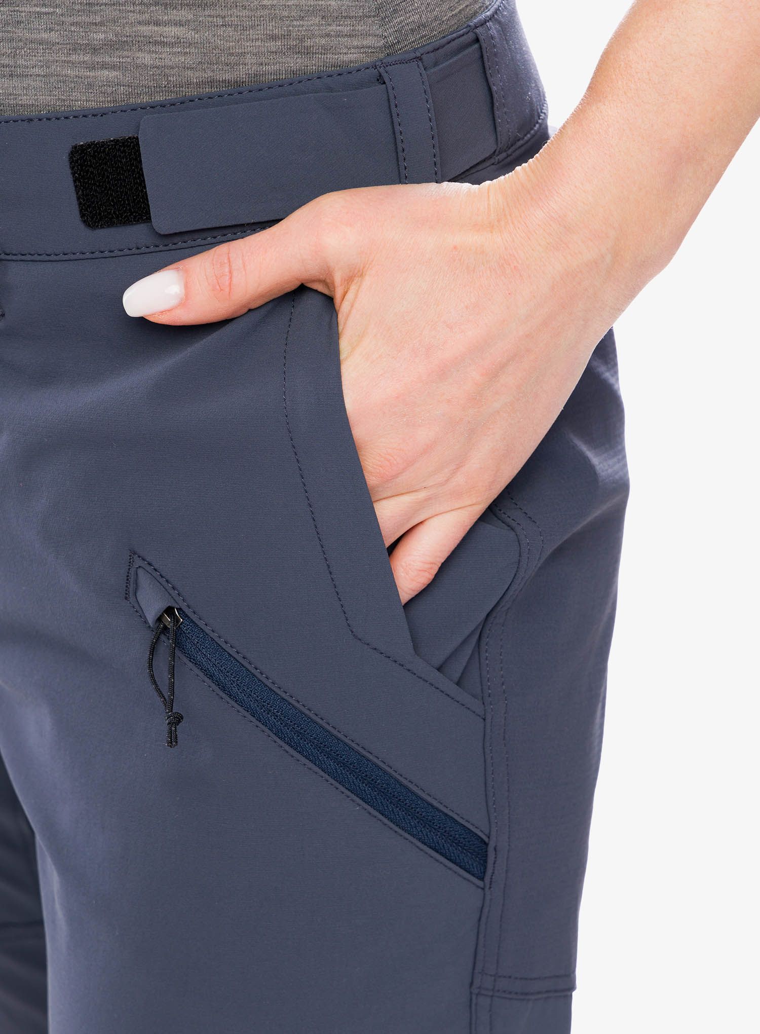 Ženske planinske hlače Patagonia Point Peak Trail Pants - smolder blue