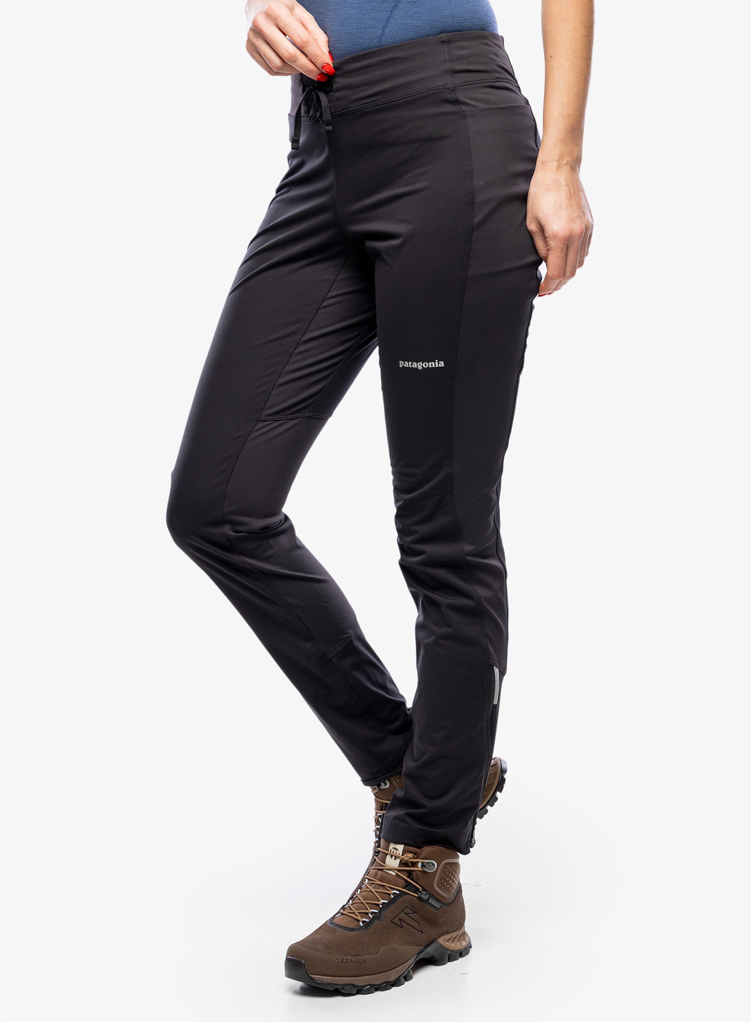Ženske softshell hlače Patagonia Wind Shield Pants - black