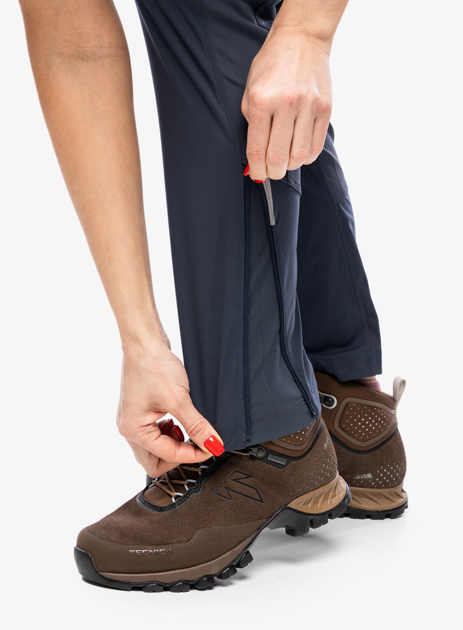 Ženske softshell hlače Patagonia Wind Shield Pants - smolder blue