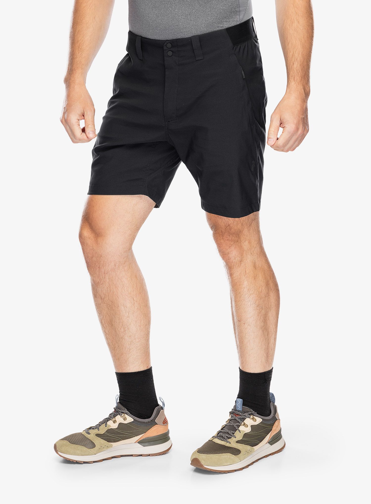 Muške kratke hlače Peak Perfomance Commuter Shorts - black