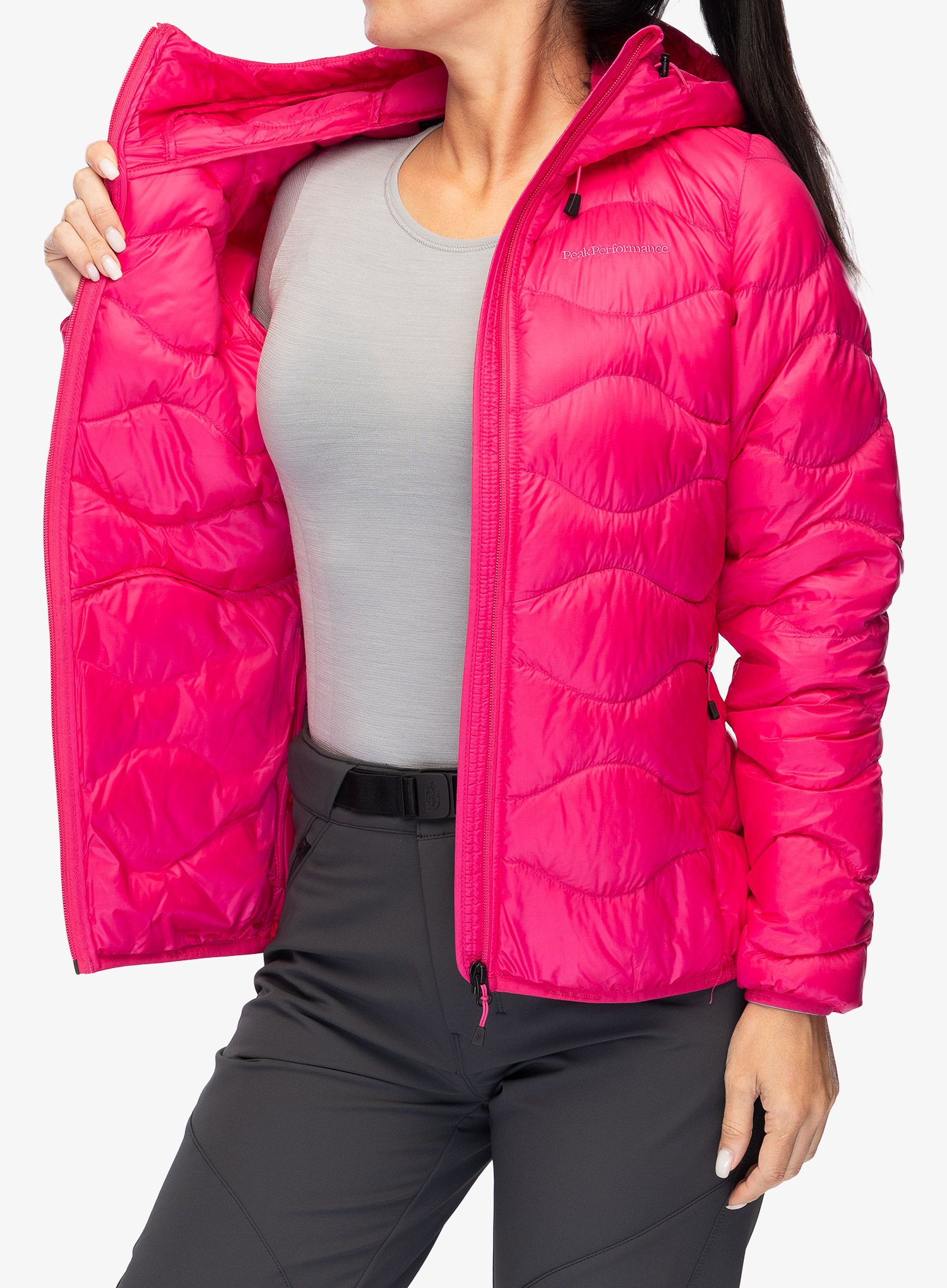 Ženska perjana jakna Peak Performance Helium Down Hood Jacket - beetroot purple