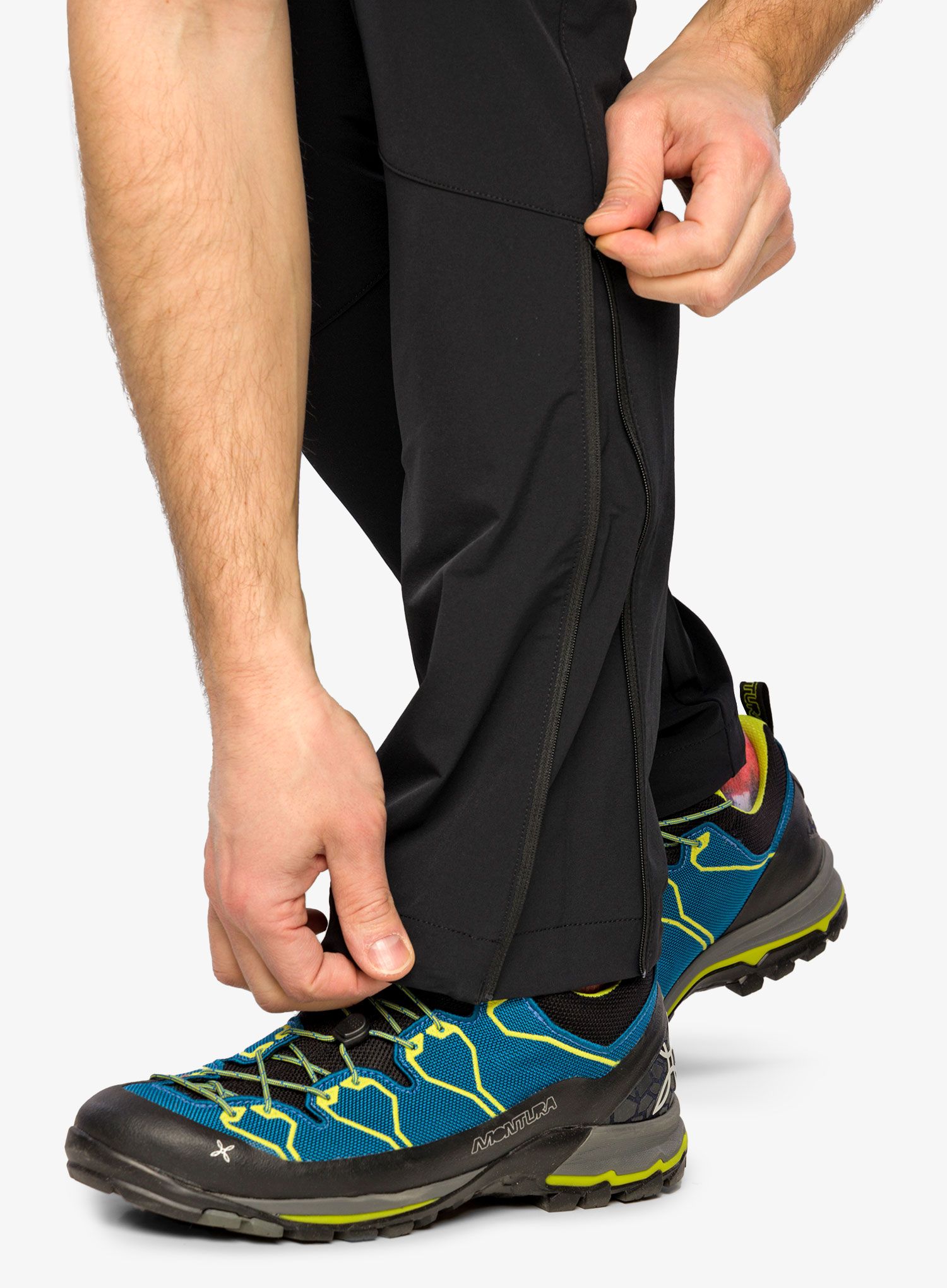 Softshell hlače Peak Performance Light SS Scale Pants - black