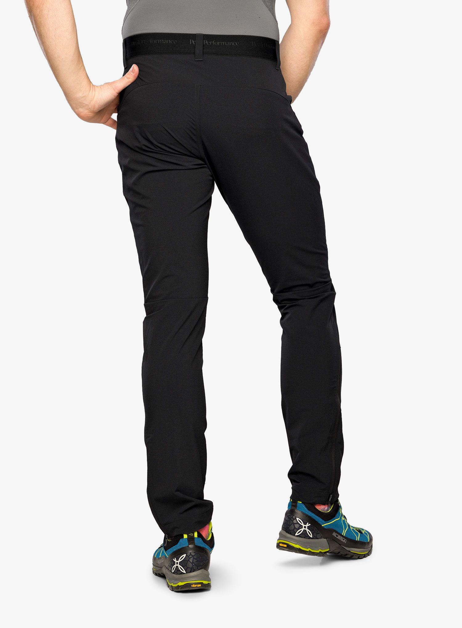 Softshell hlače Peak Performance Light SS Scale Pants - black