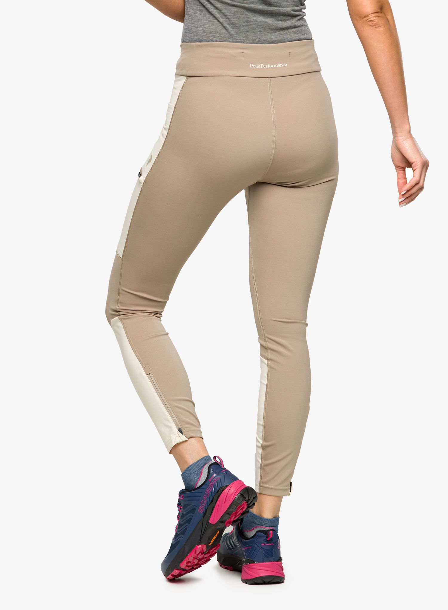 Ženske tajice Peak Performance Vislight Track Tights - avid beige