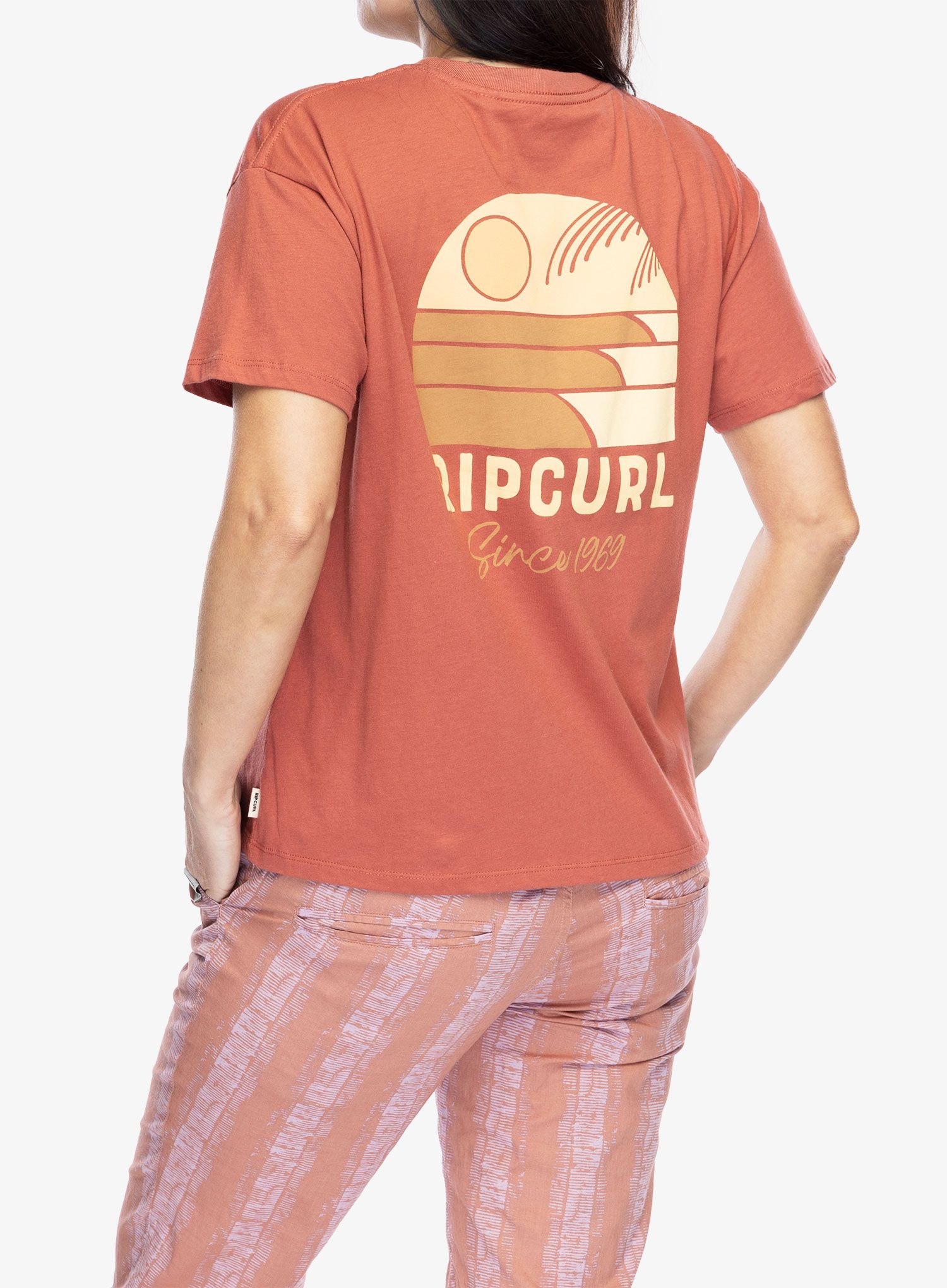 Ženska majica s tiskom Rip Curl Line Up Relaxed Tee - maroon