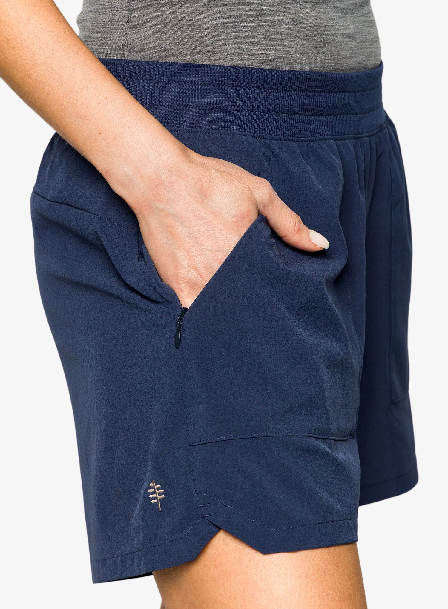 Ženske planinarske kratke hlače Royal Robbins Spotless Evolution Short - navy