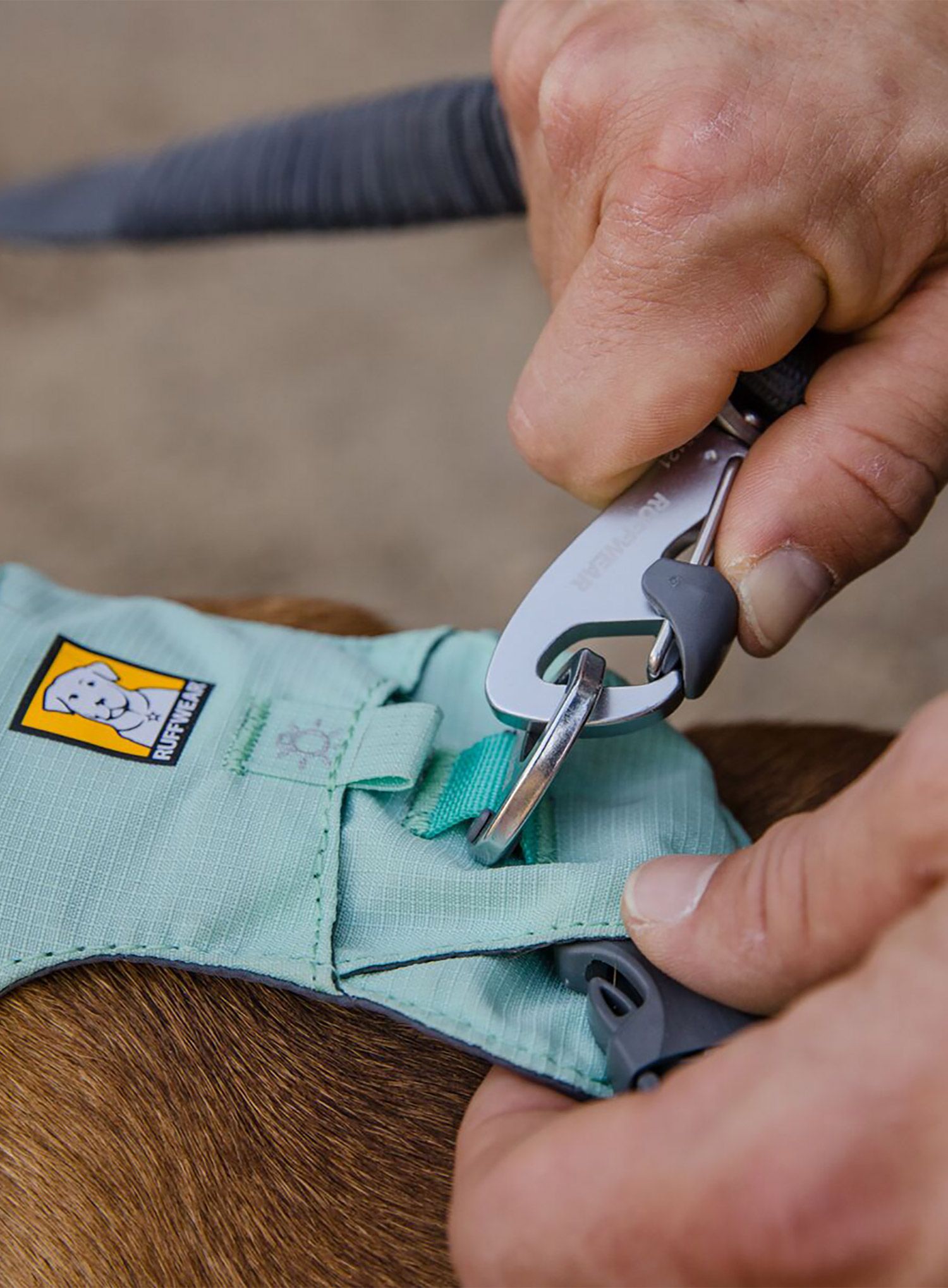 Vezna pločica Ruffwear Double Track Coupler - basalt gray